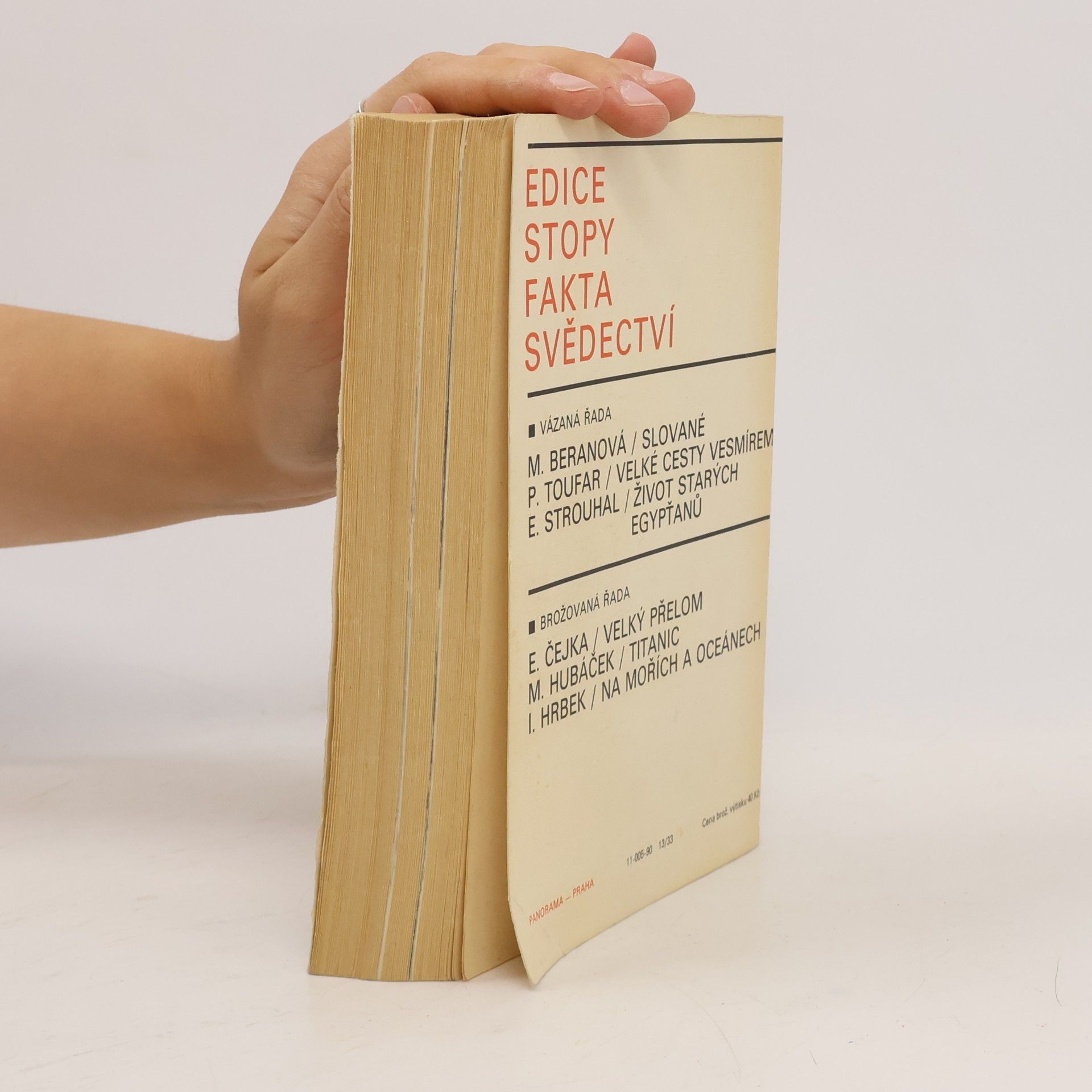 Miloš Hubáček Pacifik v plamenech