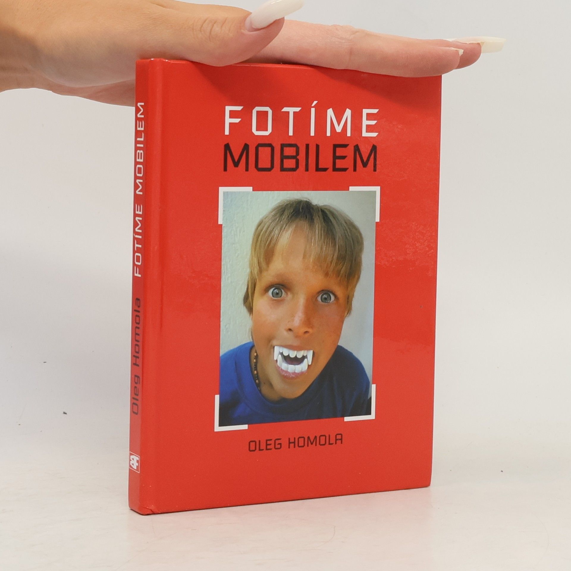 Oleg Homola Fotíme mobilem