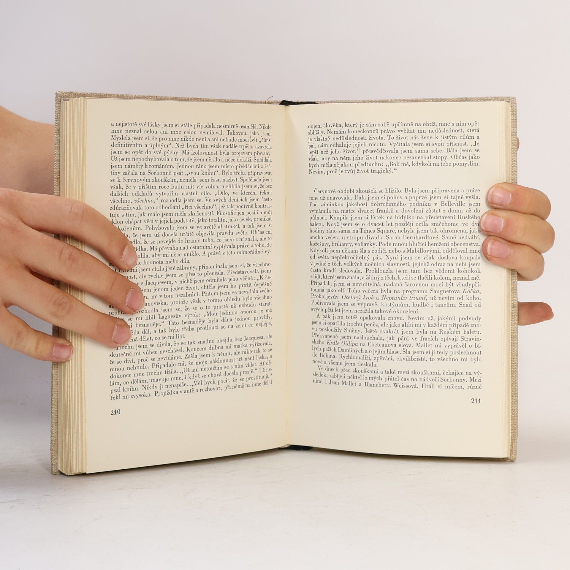 Simone de Beauvoir Paměti spořádané dívky