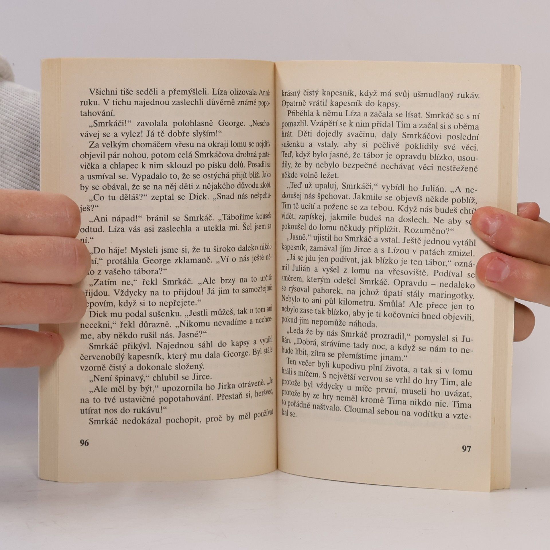 Enid Blyton Správná pětka - Pětka na Tajemných blatech