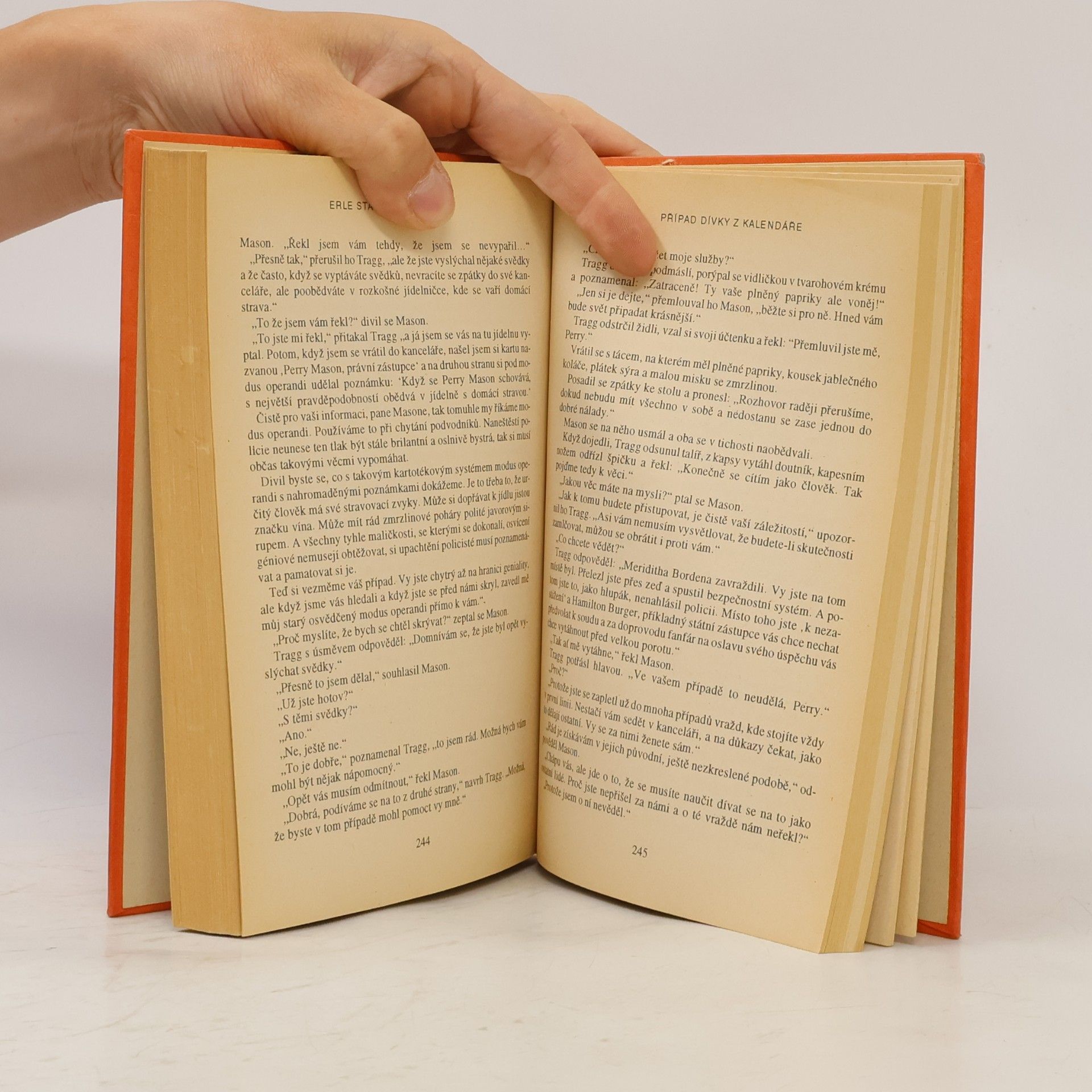 Erle Stanley Gardner Případ modelek s dlouhýma nohama. Případ dívky z kalendáře