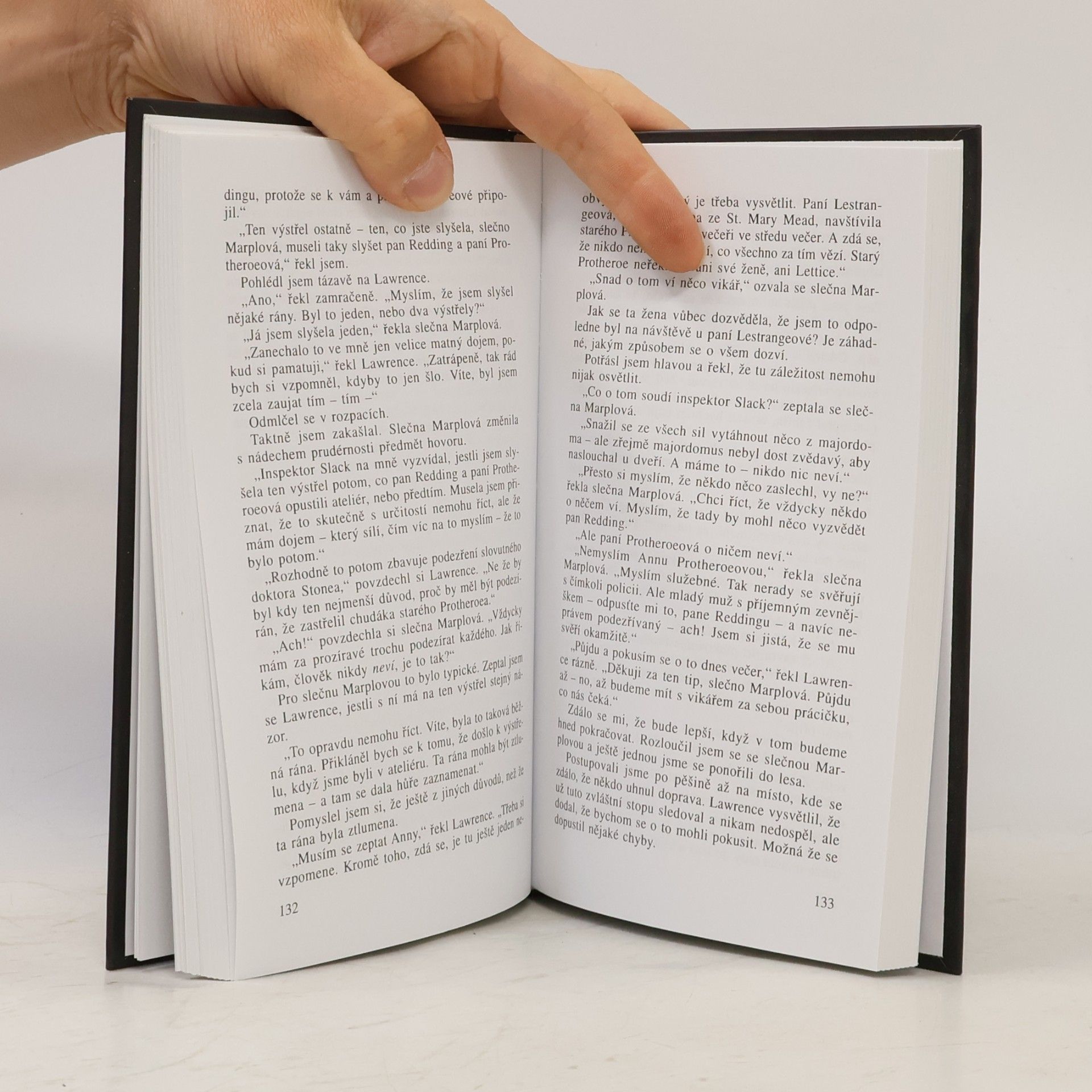 Agatha Christie Vražda na faře
