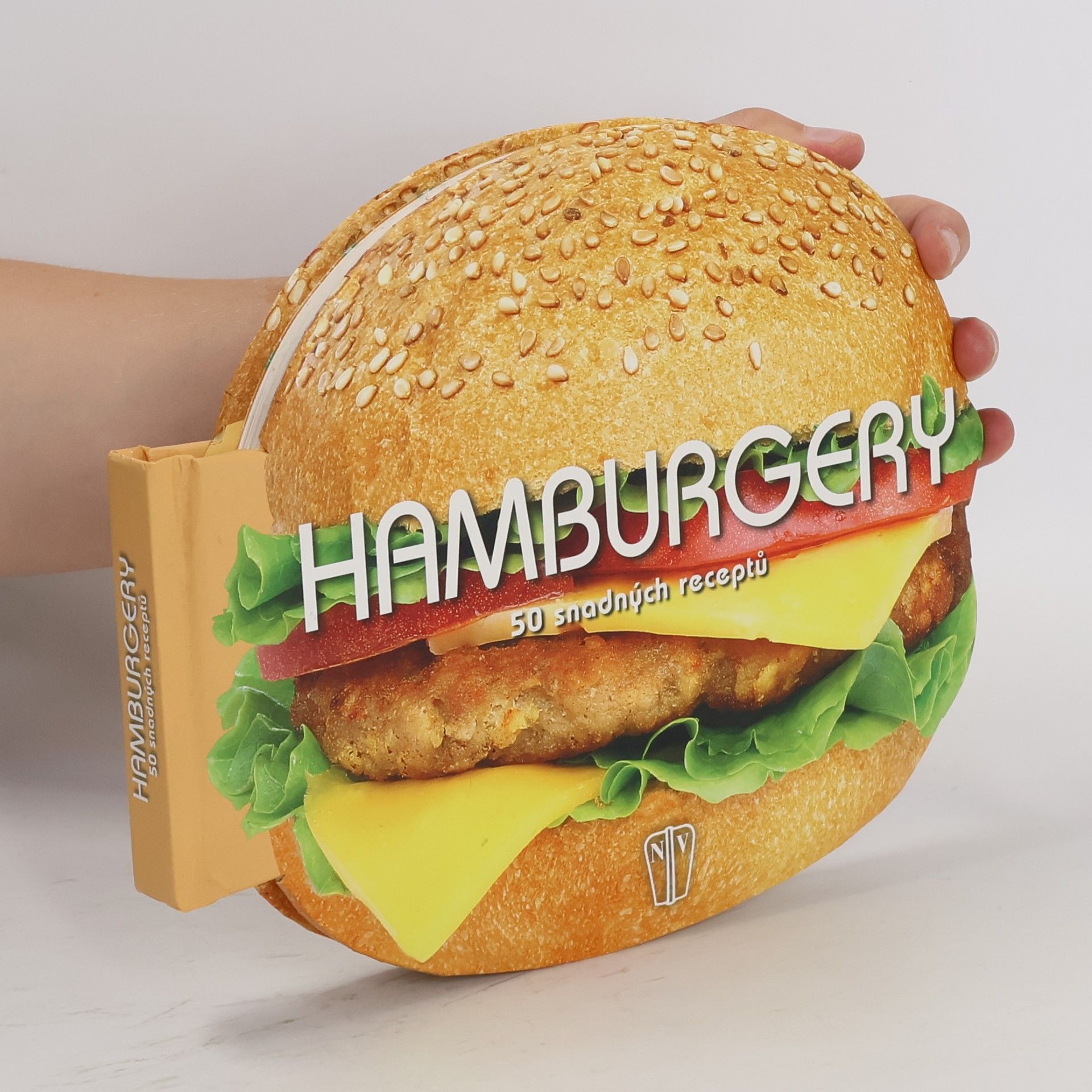 Cinzia Trenchi Hamburgery - 50 snadných receptů