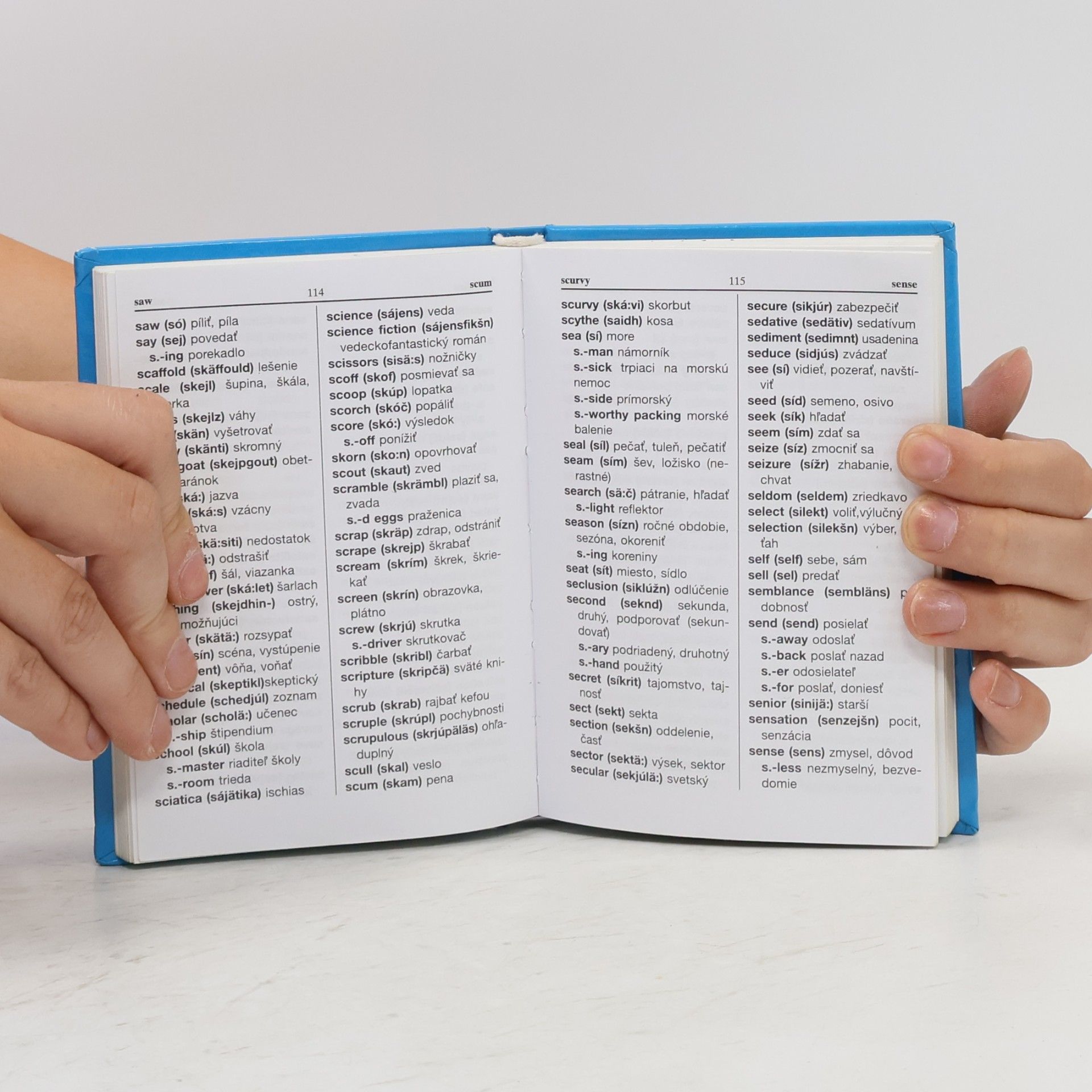 Collectif d'auteurs Anglicko-slovenský a Slovensko-anglický slovník pre školy a dennú prax