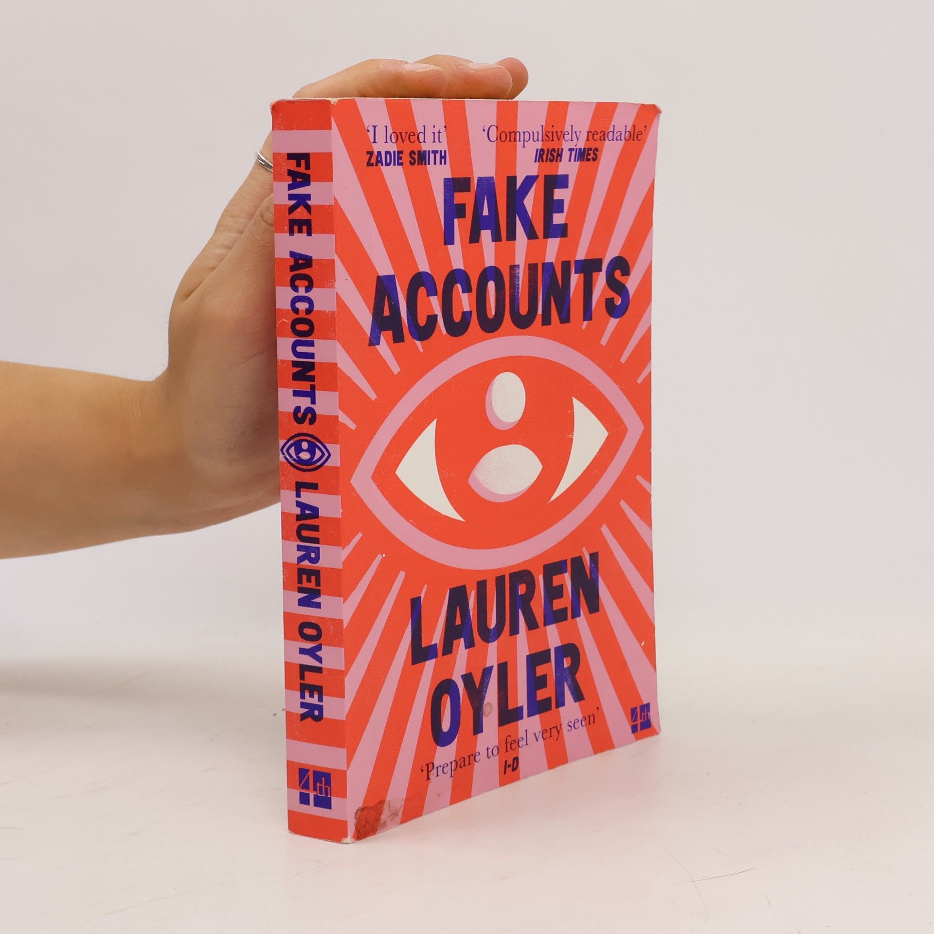 Lauren Oyler Fake Accounts