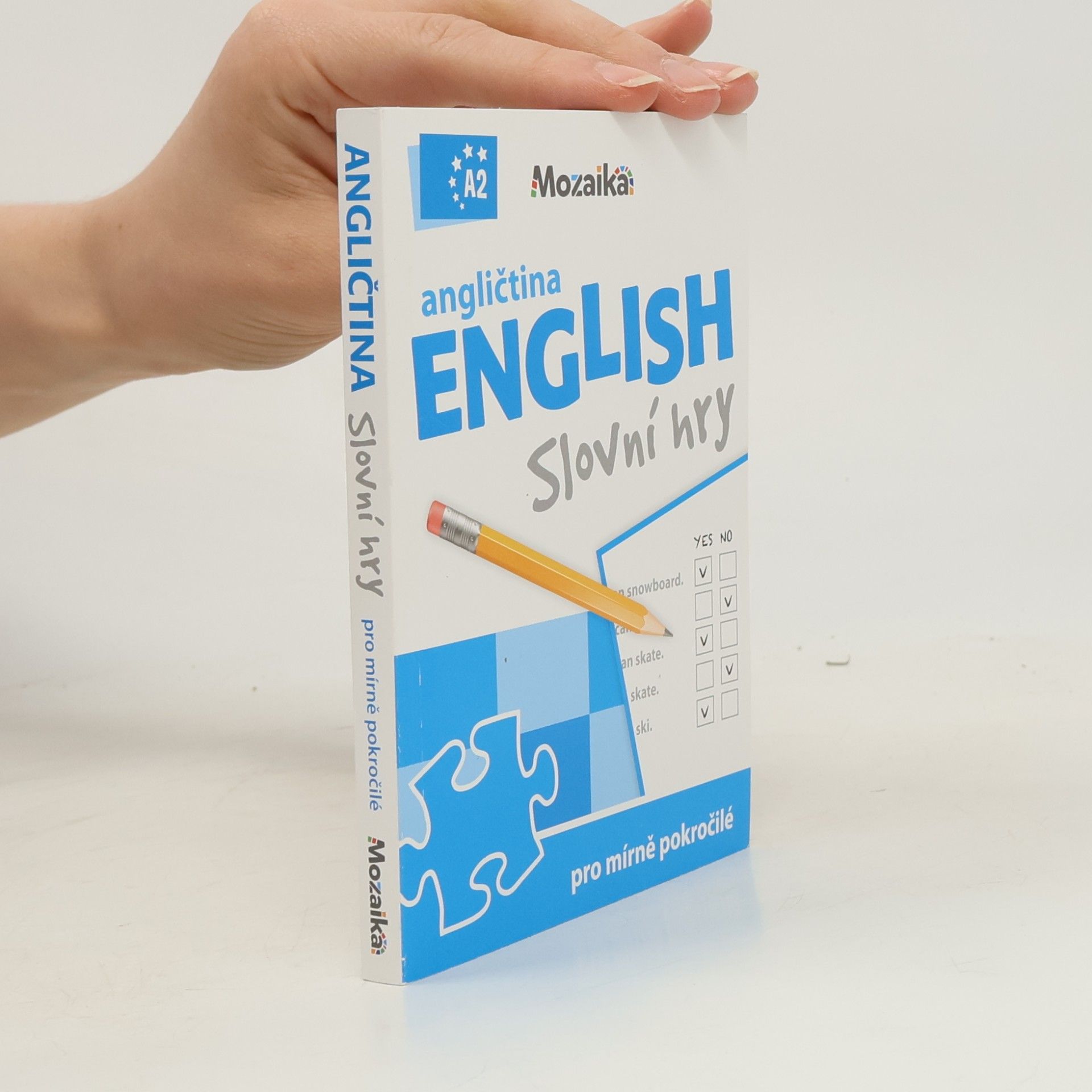 Gabrielle Smith-Dluha English = Angličtina : slovní hry pro mírně pokročilé : A2