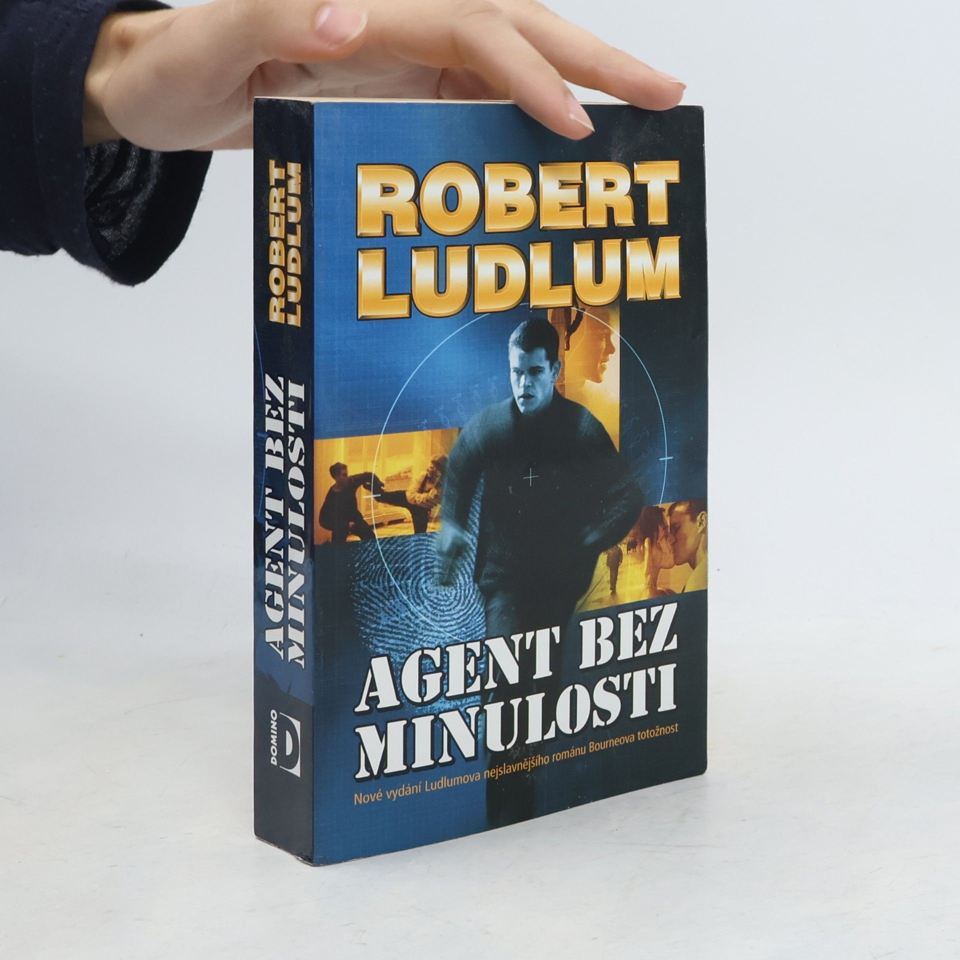 Robert Ludlum Agent bez minulosti