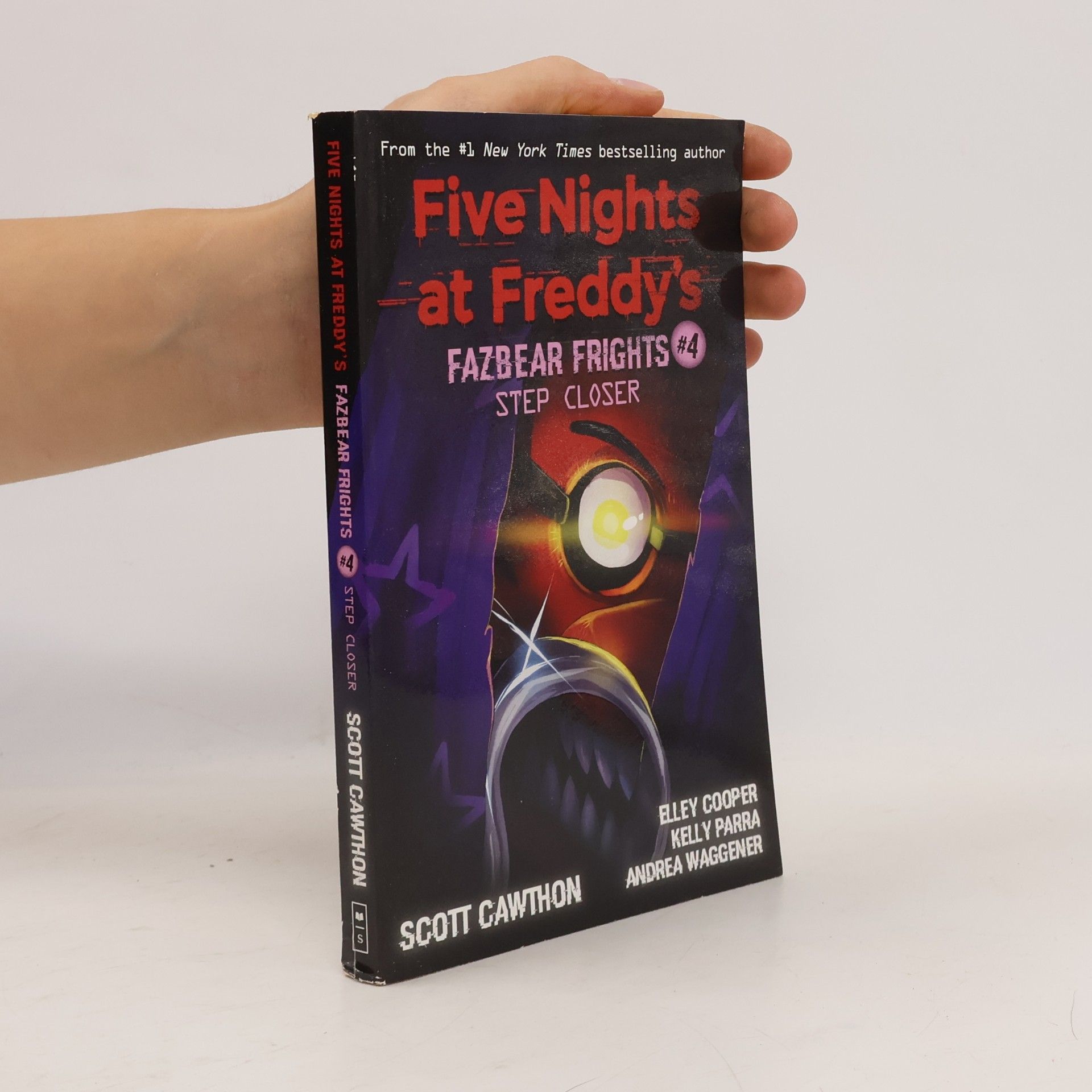 Elley Cooper Five nights at Freddy's. Fazbear frights #4, Step closer