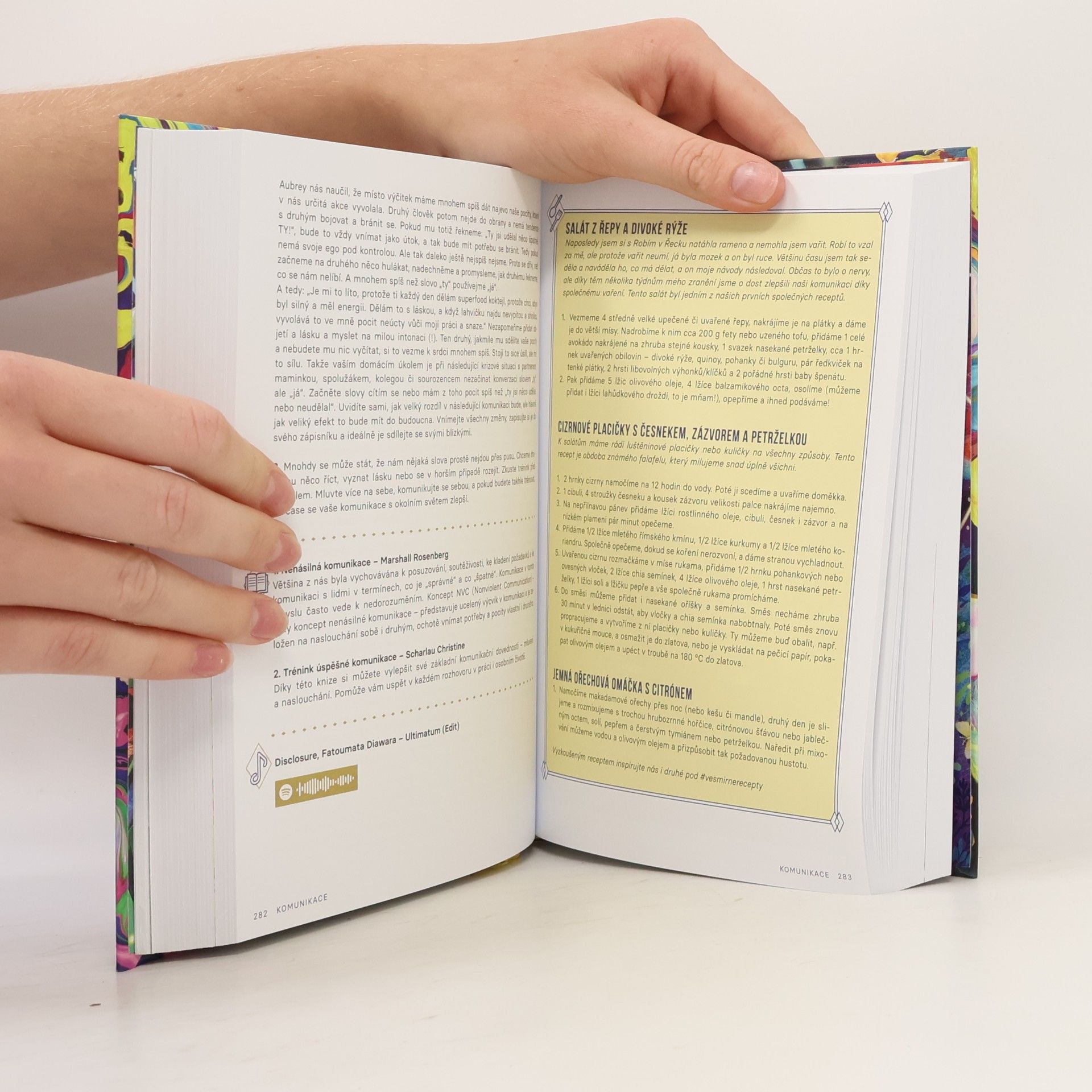 Kamila Kamu Randusová The Most Colourful Cookbook by Kamu