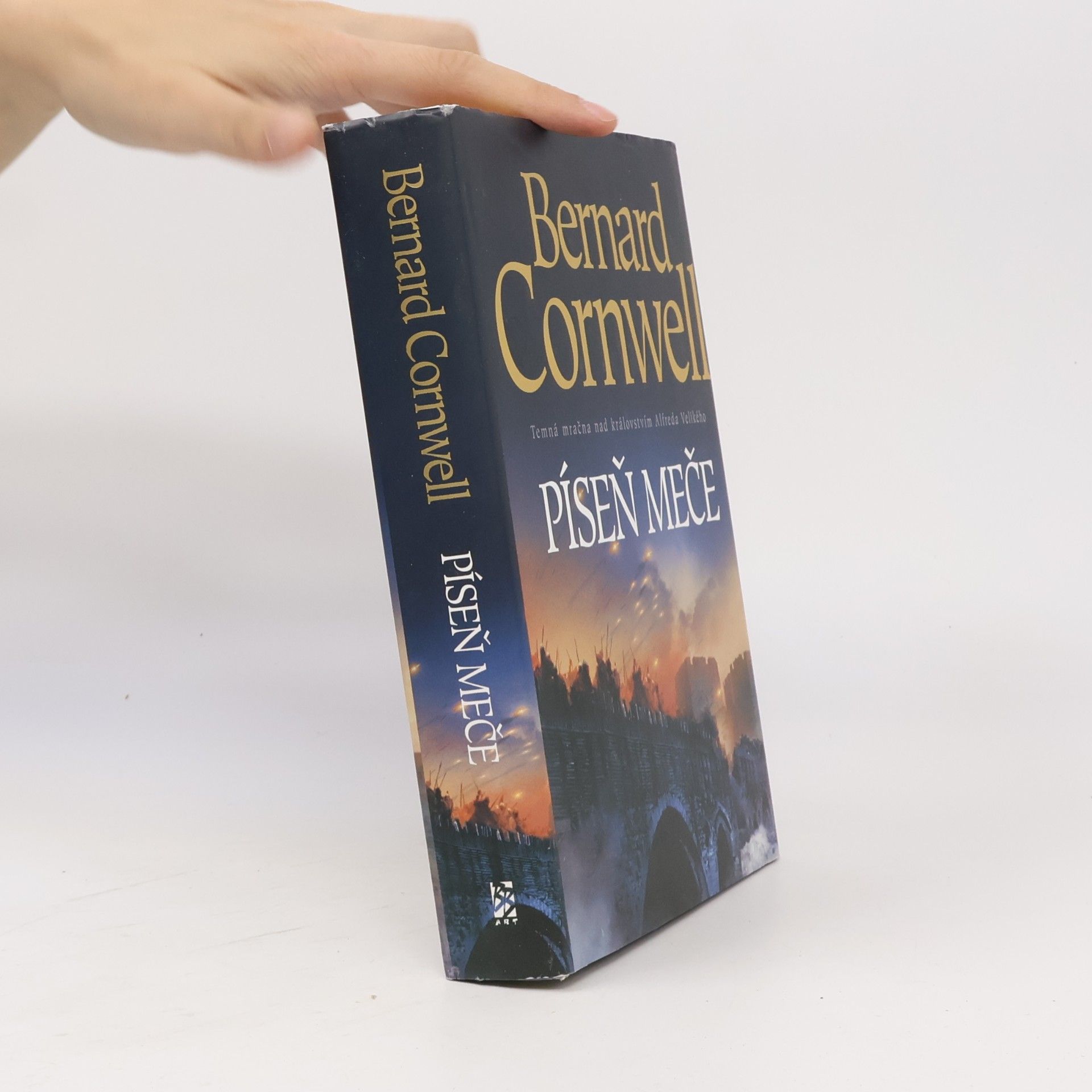 Bernard Cornwell Píseň meče. Království Alfreda Velikého