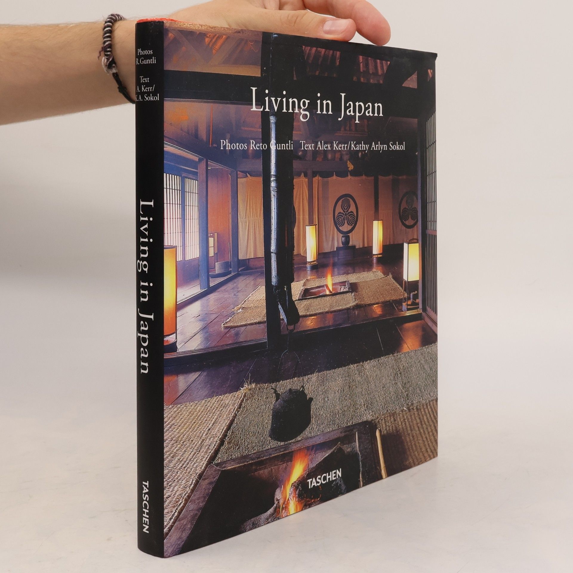 Reto Gunti Living in Japan