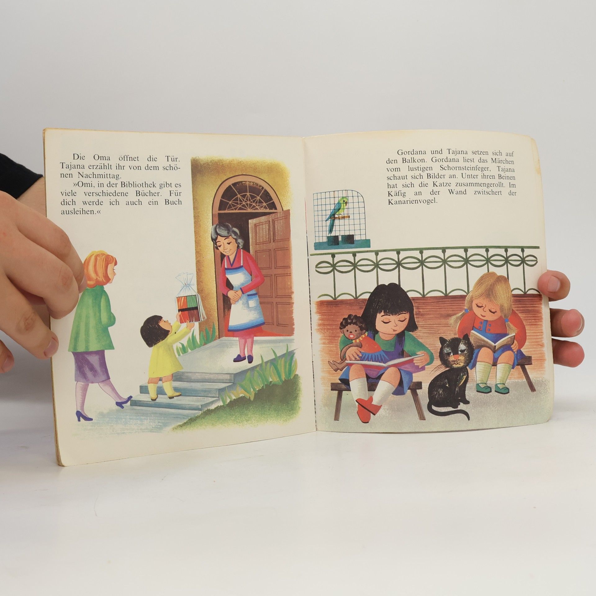 Autorenkollektiv Tajana in der Bibliothek