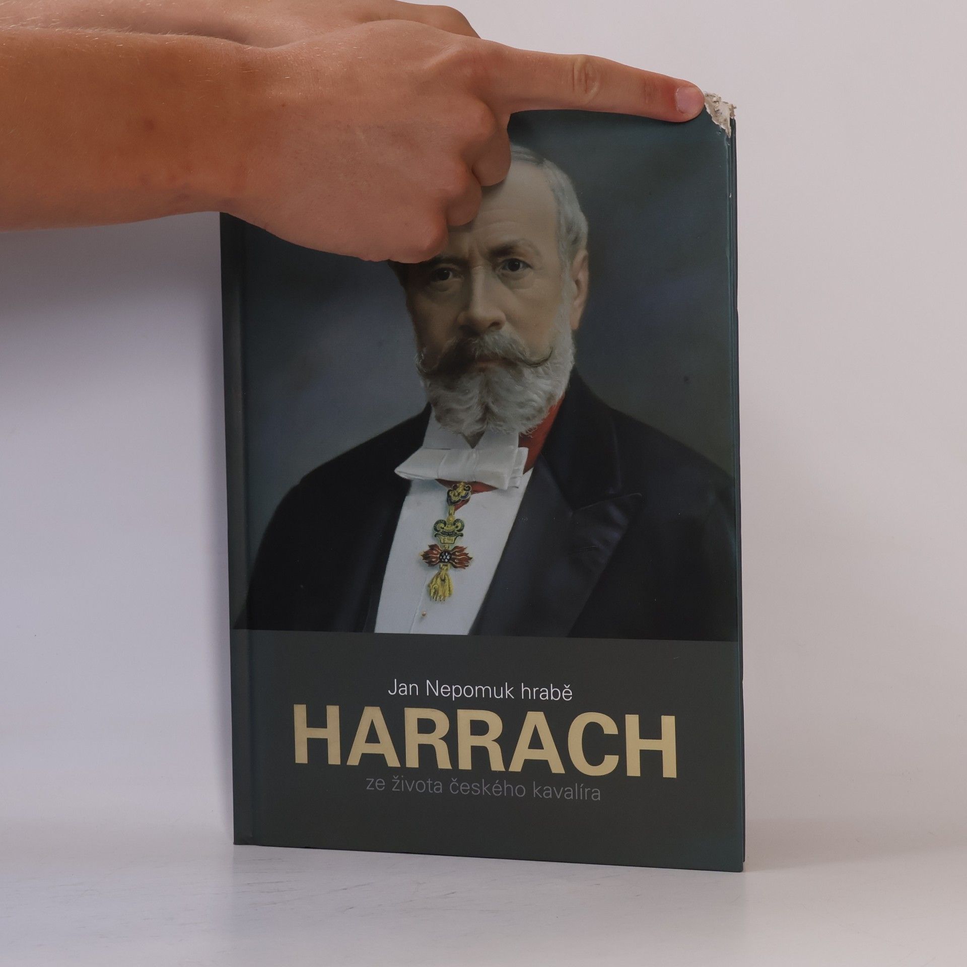 Jan Luštinec Jan Nepomuk hrabě Harrach: Ze života českého kavalíra
