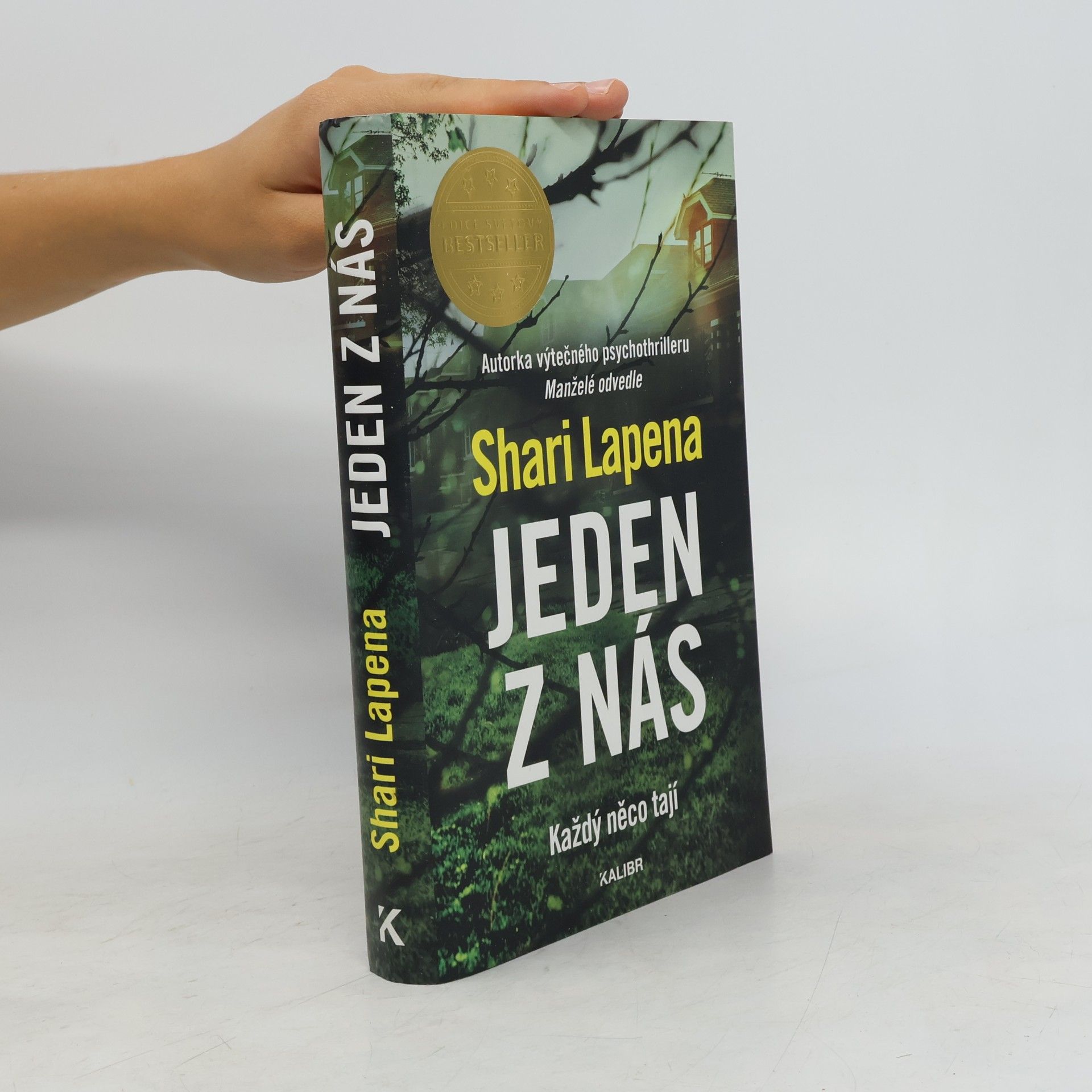 Shari Lapena Jeden z nás