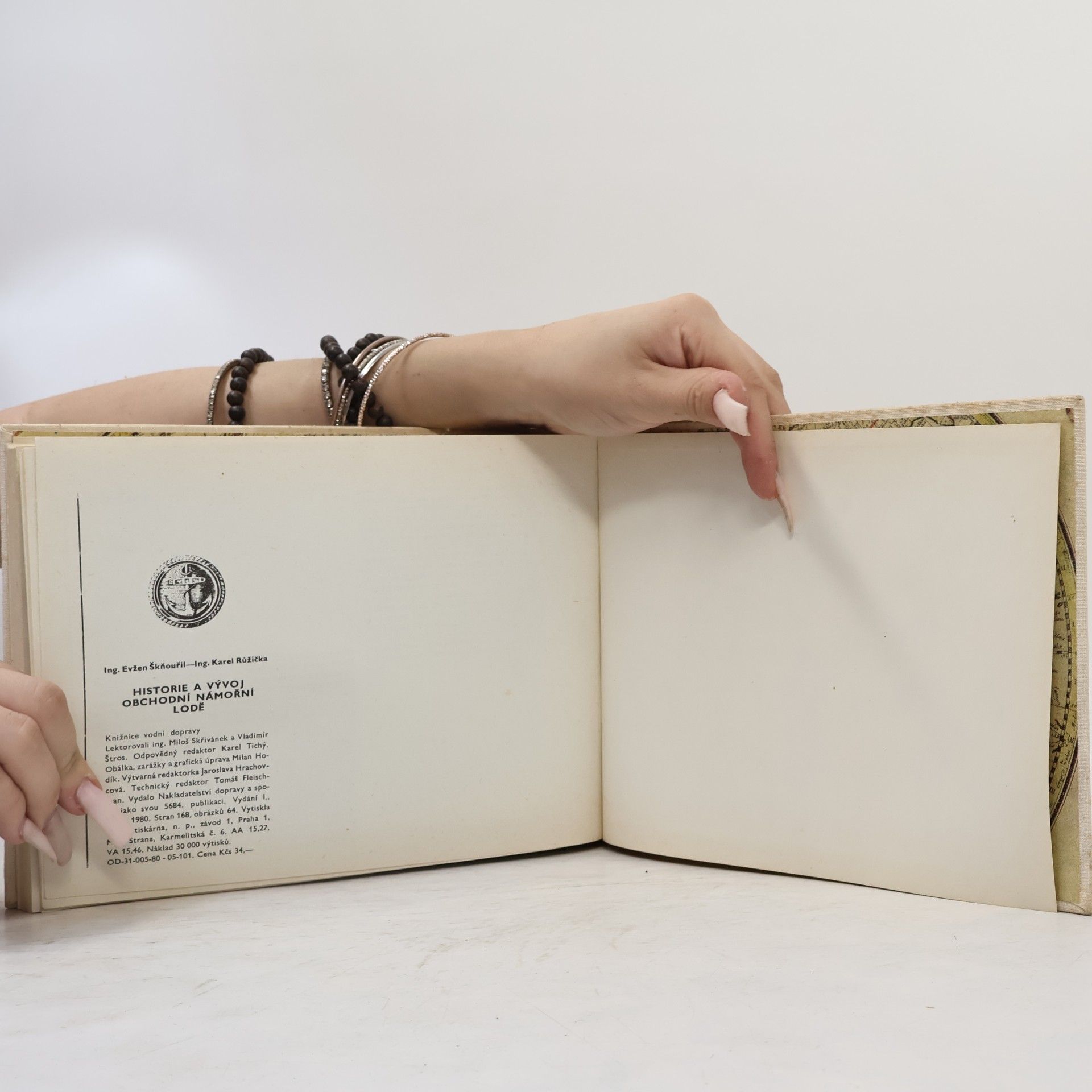 Evžen Škňouřil Historie a vývoj obchodní námořní lodě