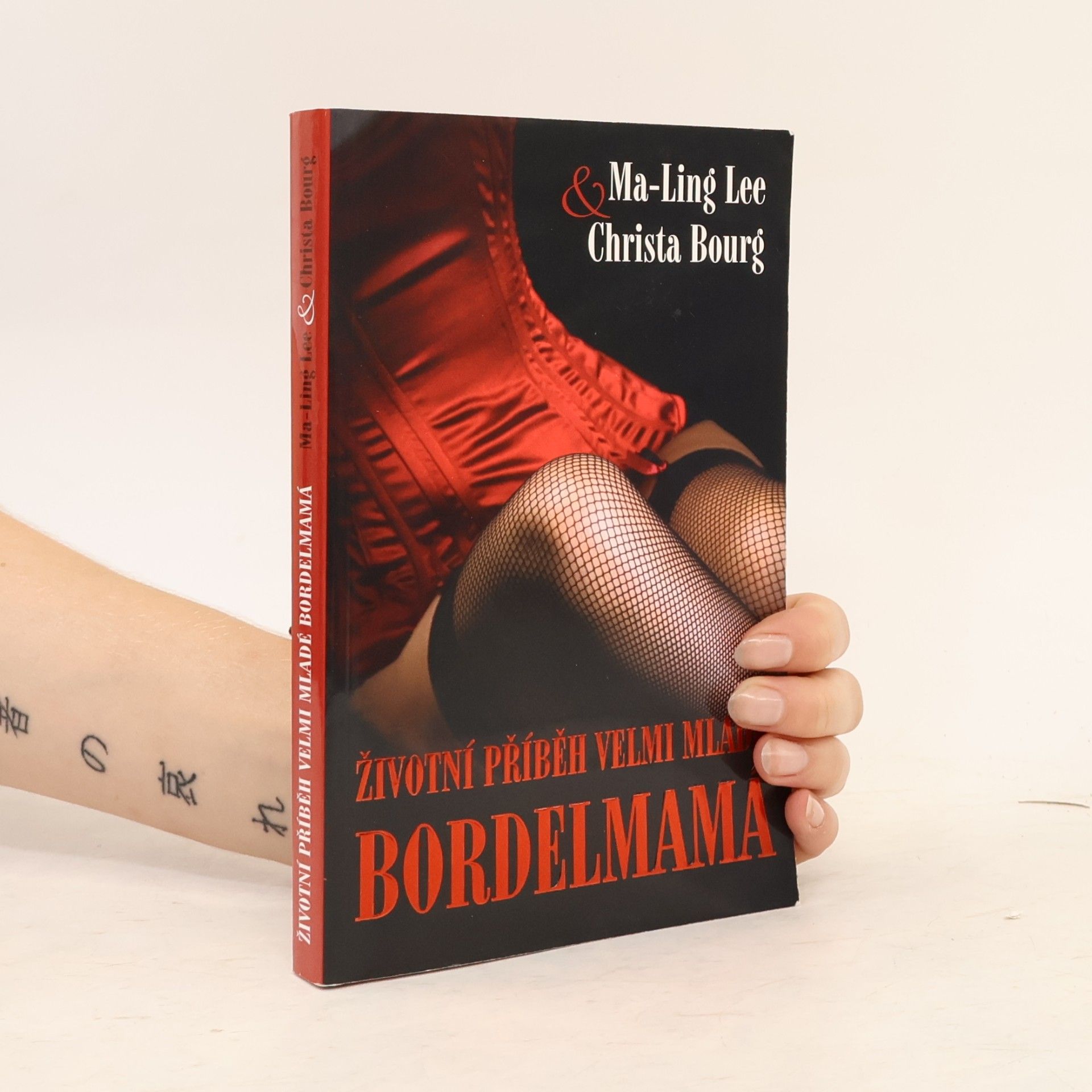 Ma Ling Lee Životní příběh velmi mladé bordelmamá