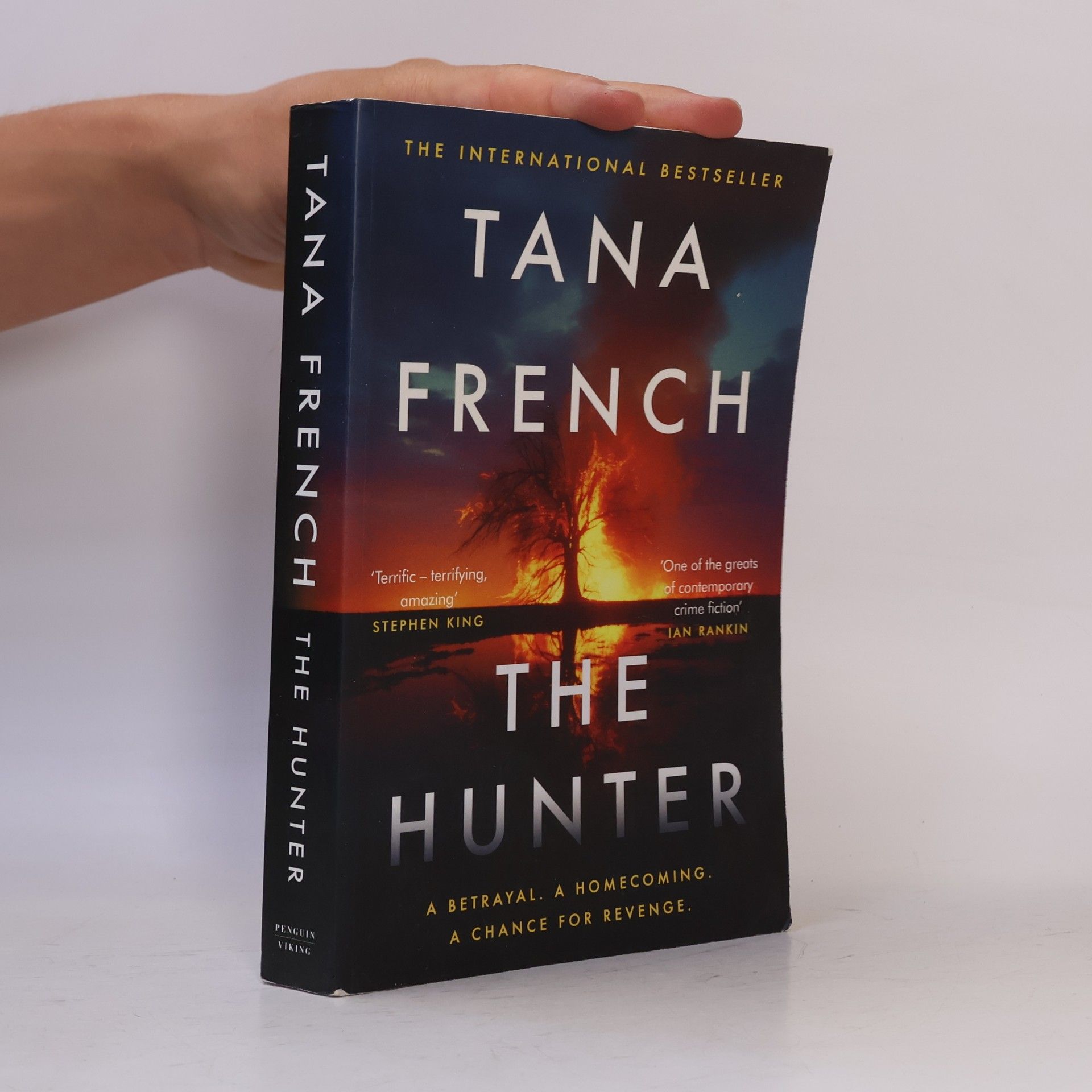 Tana French The Hunter