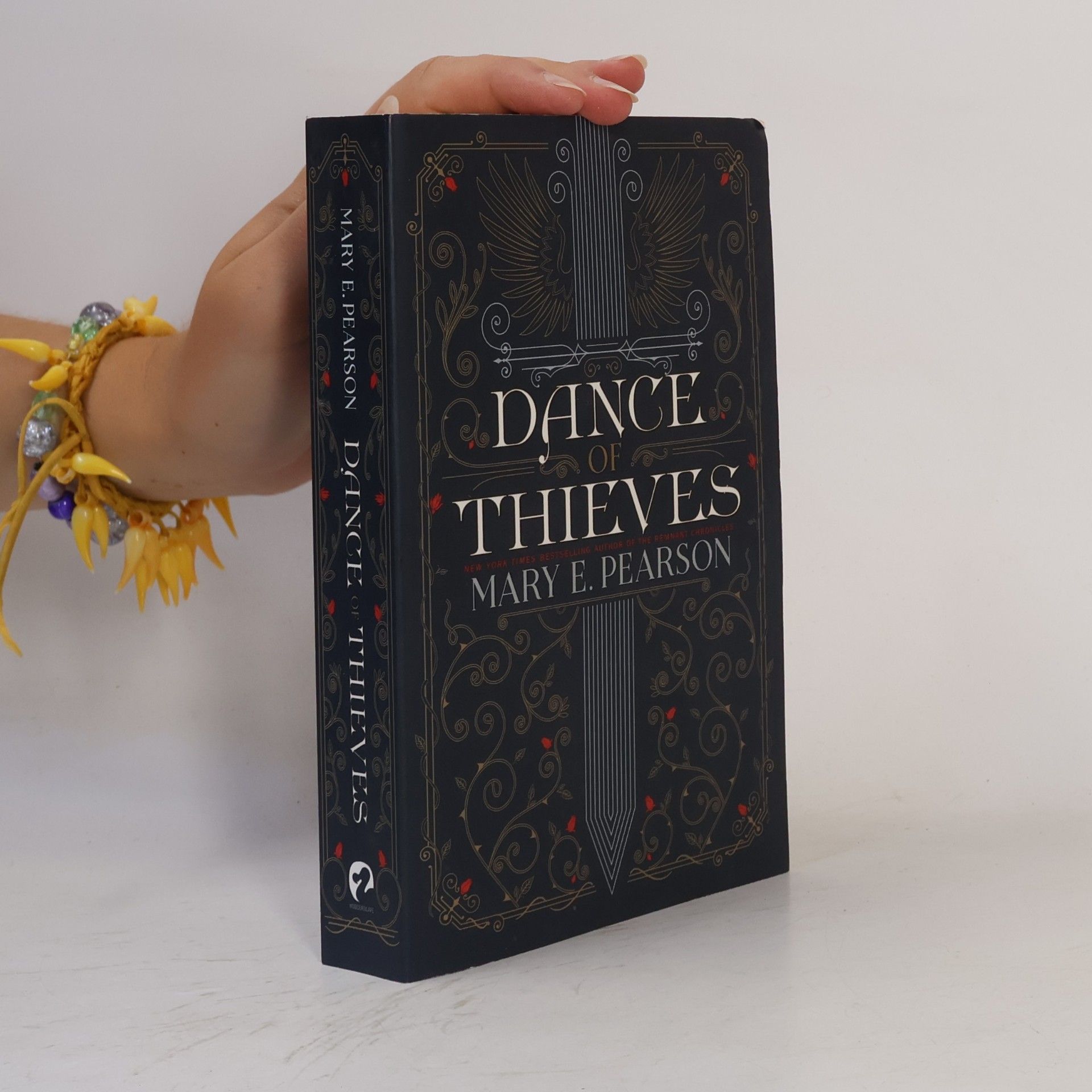 Dance of thieves