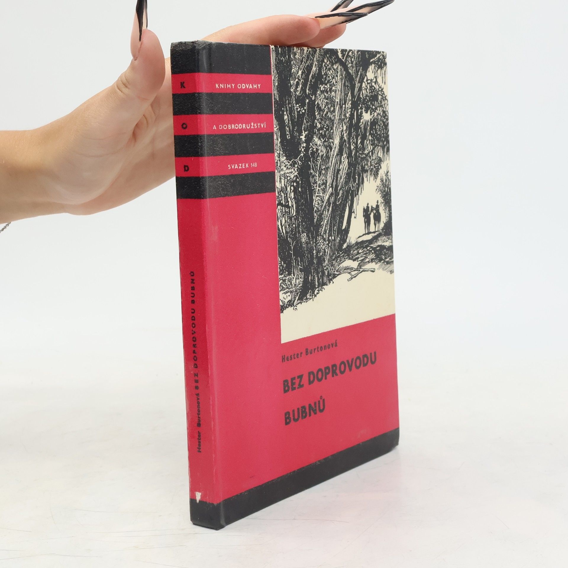 Hester Burton Bez doprovodu bubnů