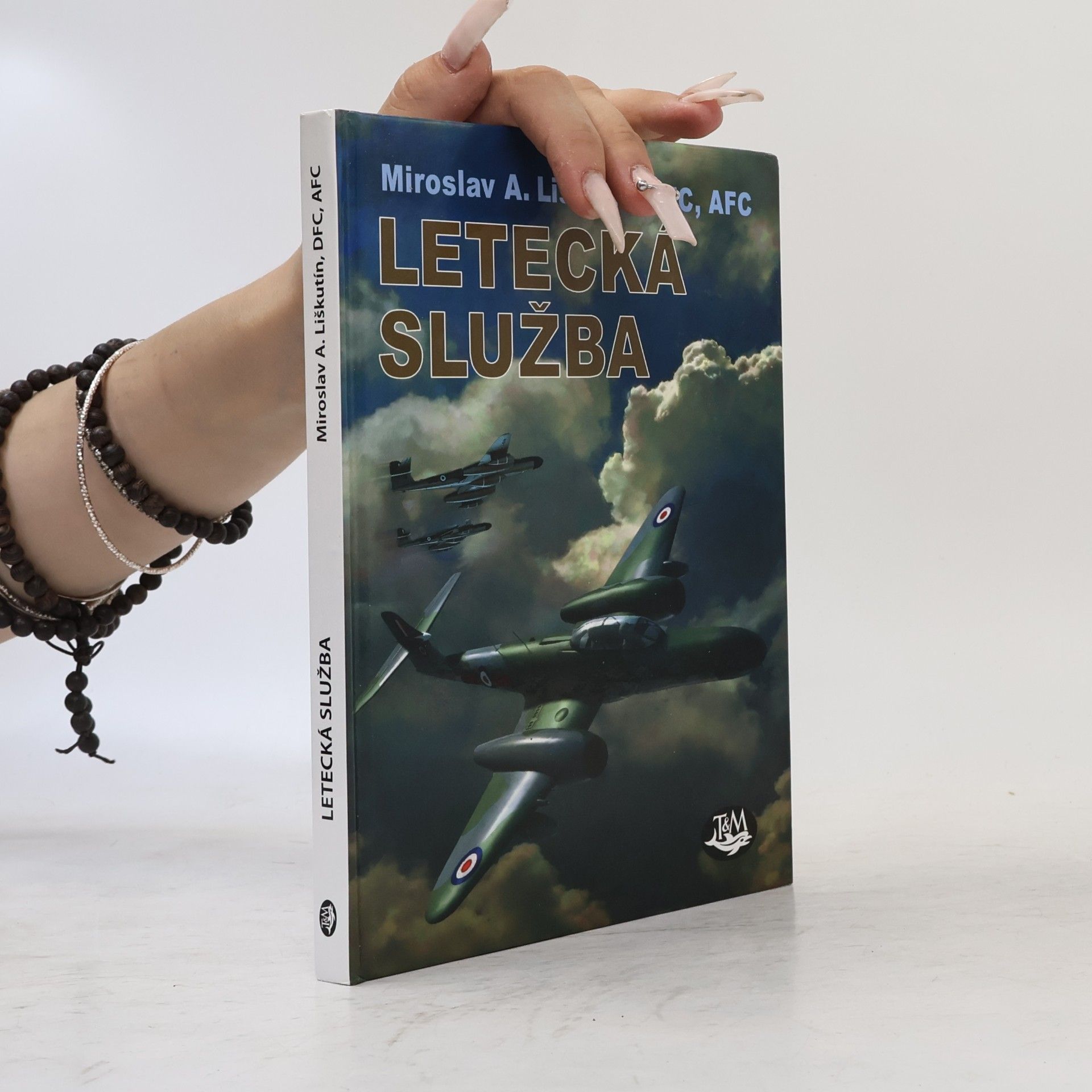M. A. Liškutín Letecká služba