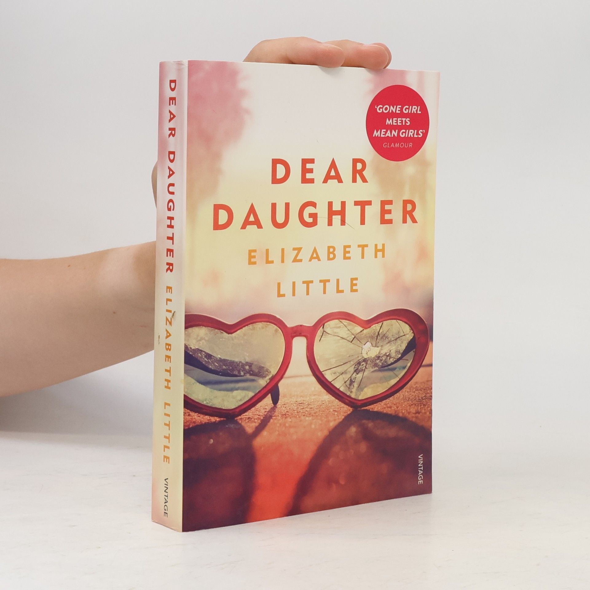 Elizabeth Little Dear Daughter. Mördermädchen, englische Ausgabe