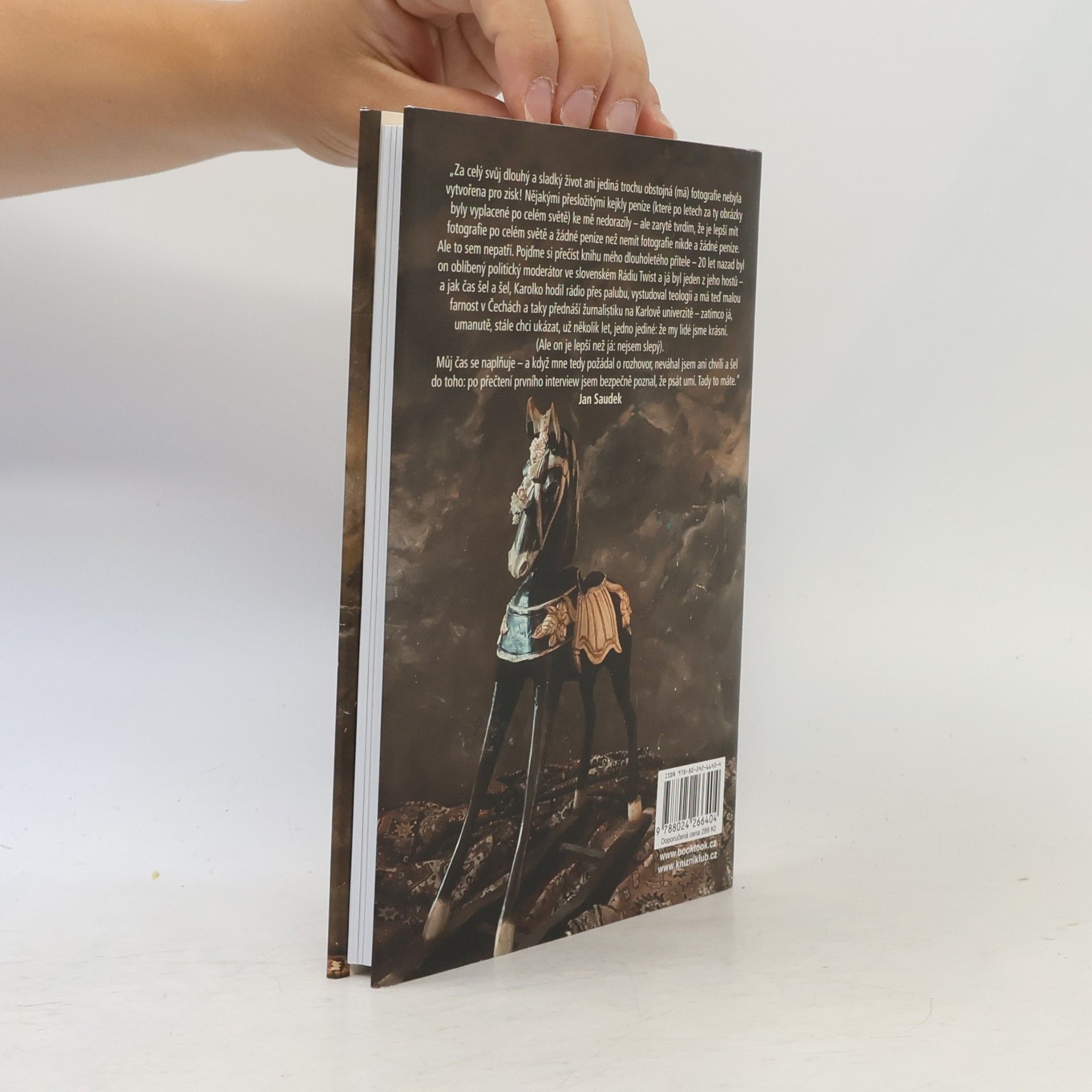 Karol Lovaš Jan Saudek: Mystik: Fotograf, kterého se dotkl Bůh