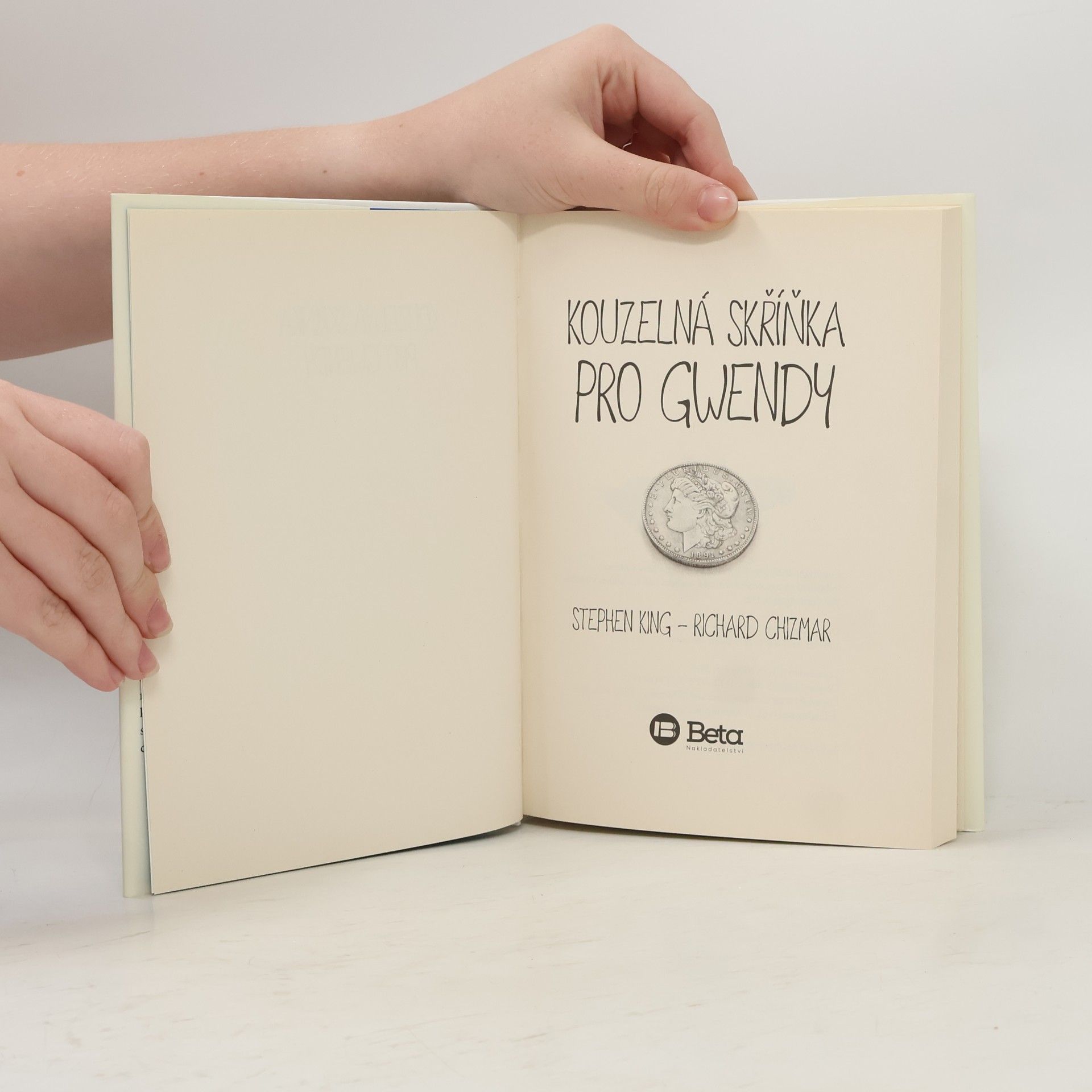 Stephen King Kouzelná skříňka pro Gwendy