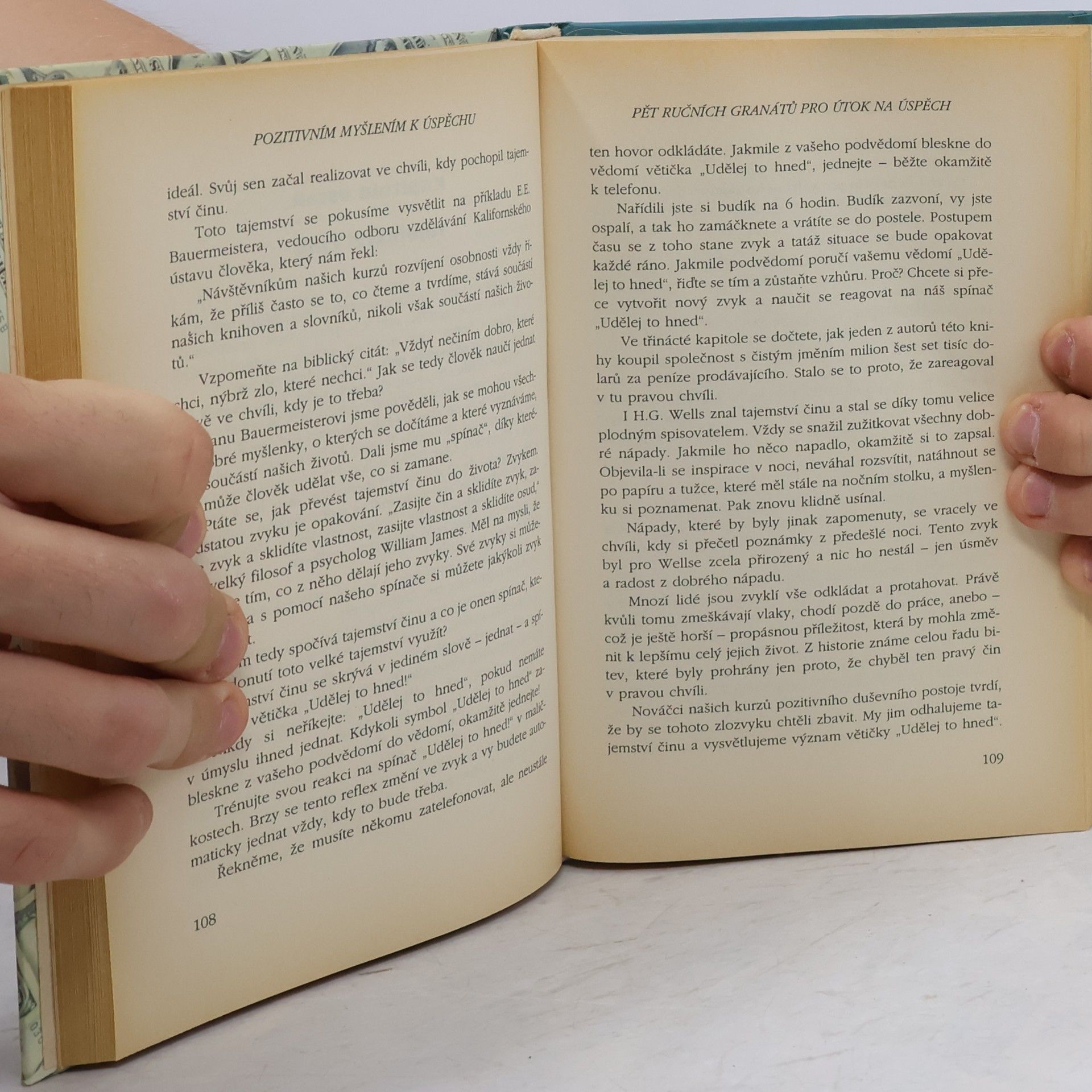 Napoleon Hill Pozitivním myšlením k úspěchu: Objevujte tajemství, které vám umožní naplnit své sny