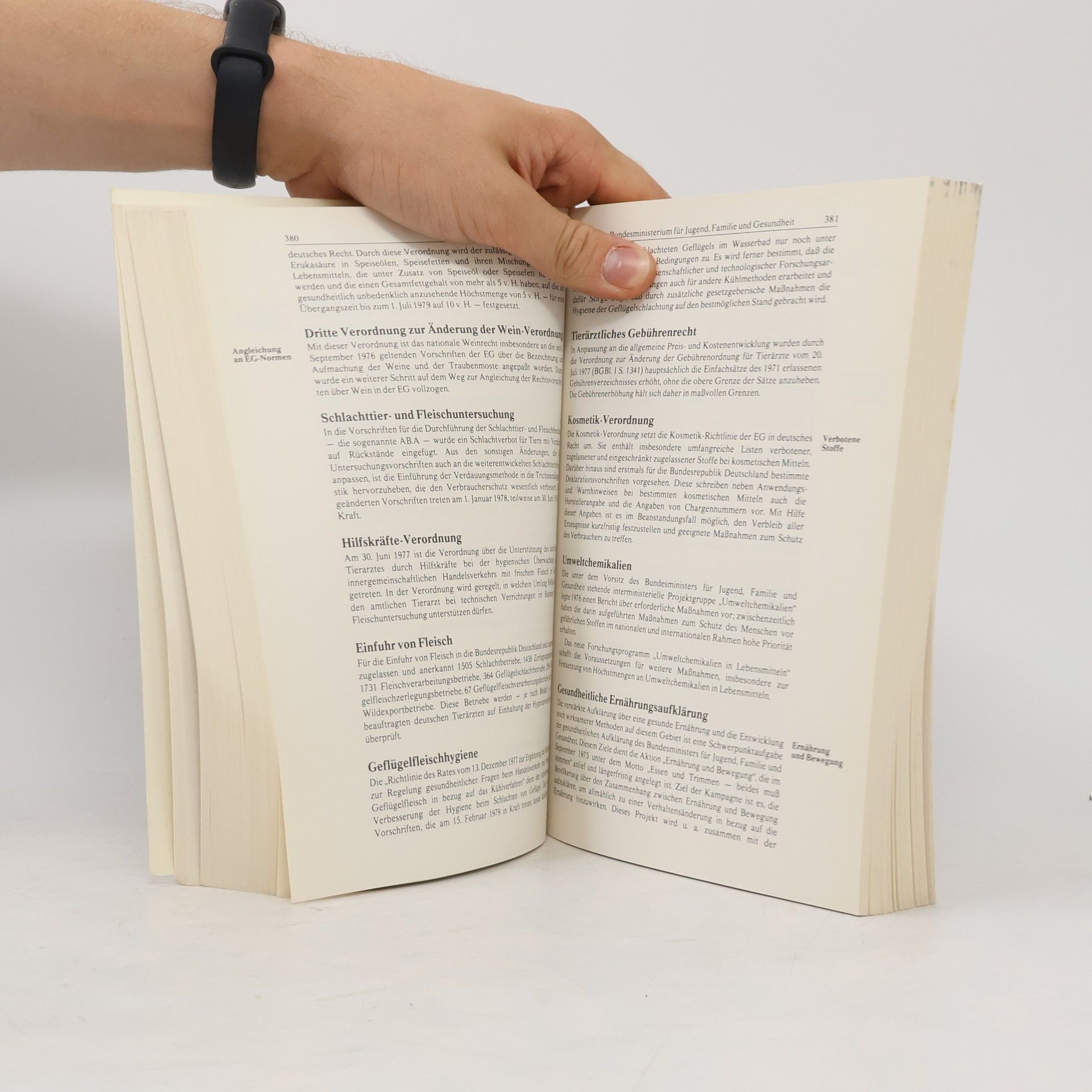 Autorenkollektiv Jahresbericht der Bundesregierung 1977