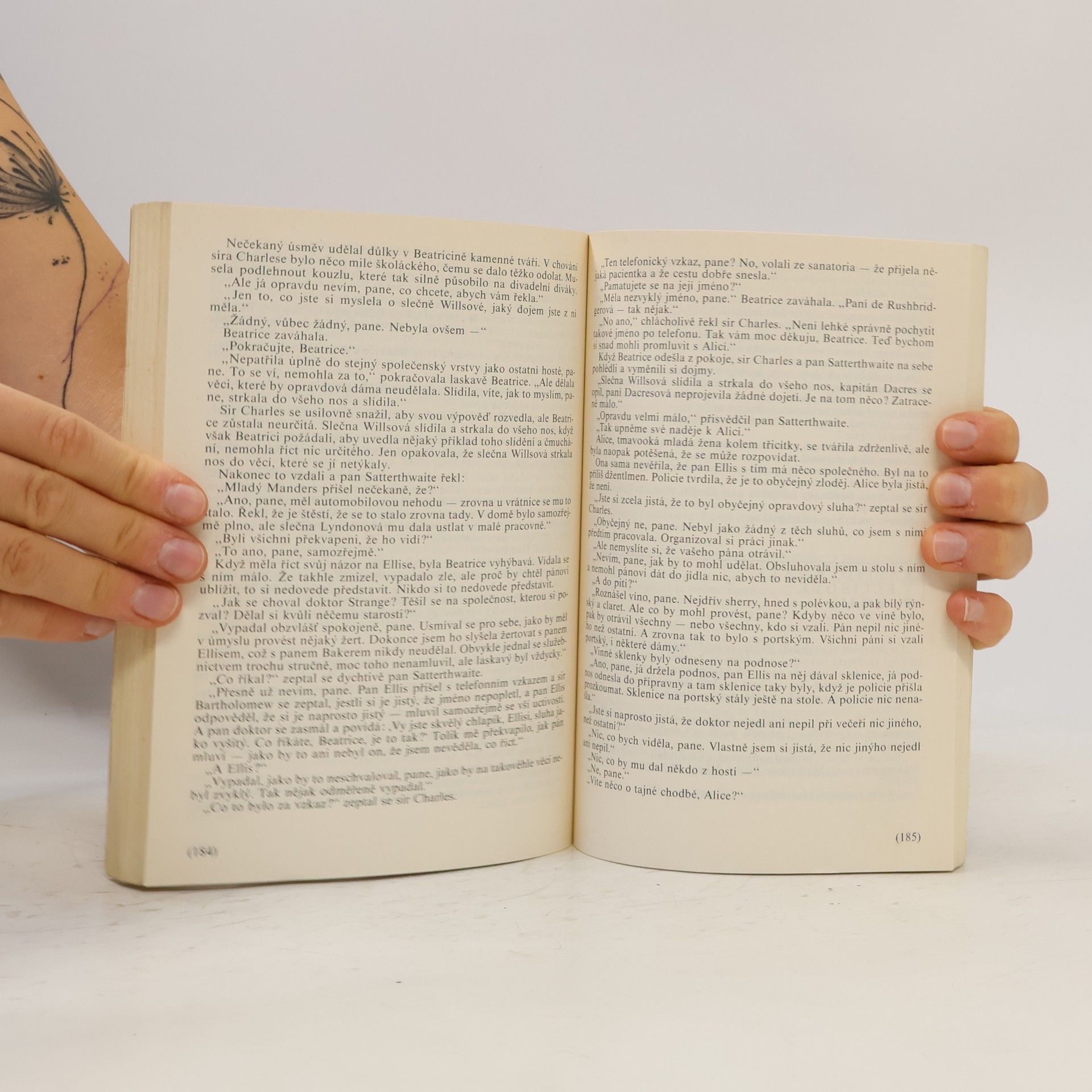 Agatha Christie Čas přílivu. Tragédie o třech jednáních
