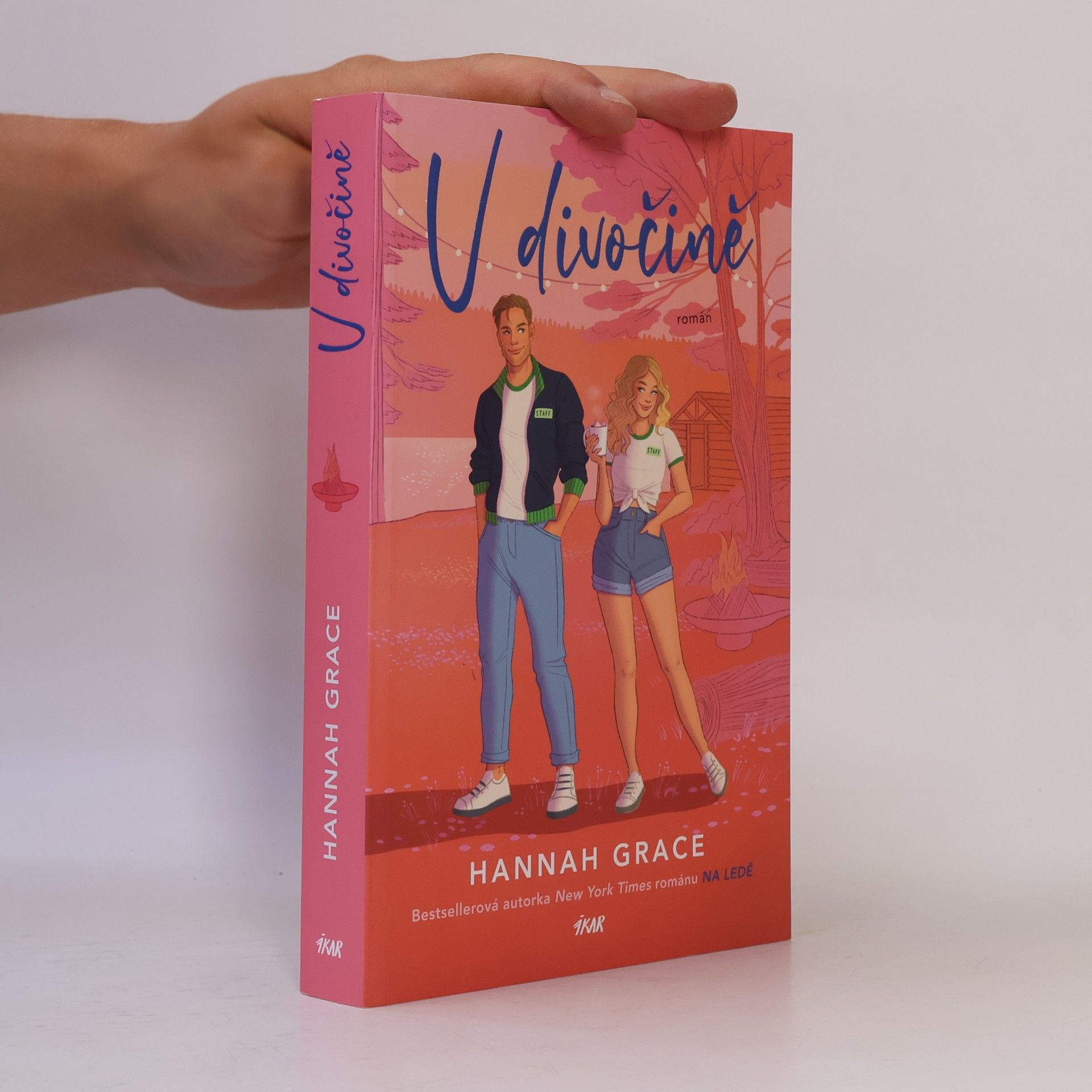 Hannah Grace V divočině