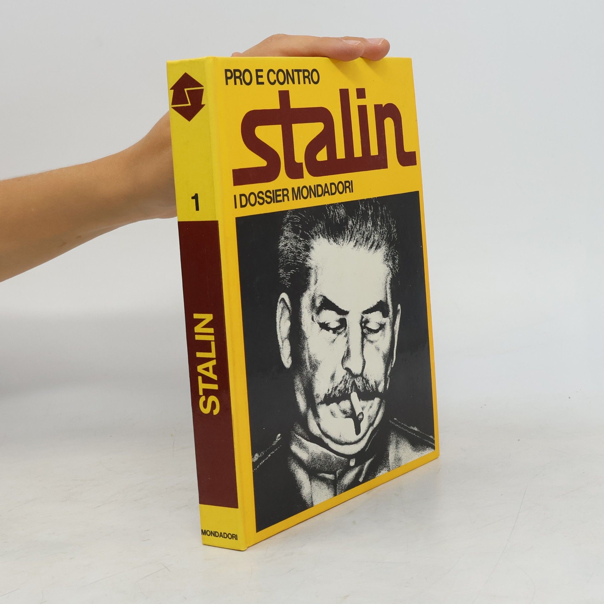 Collectif d'auteurs Pro e contro Stalin