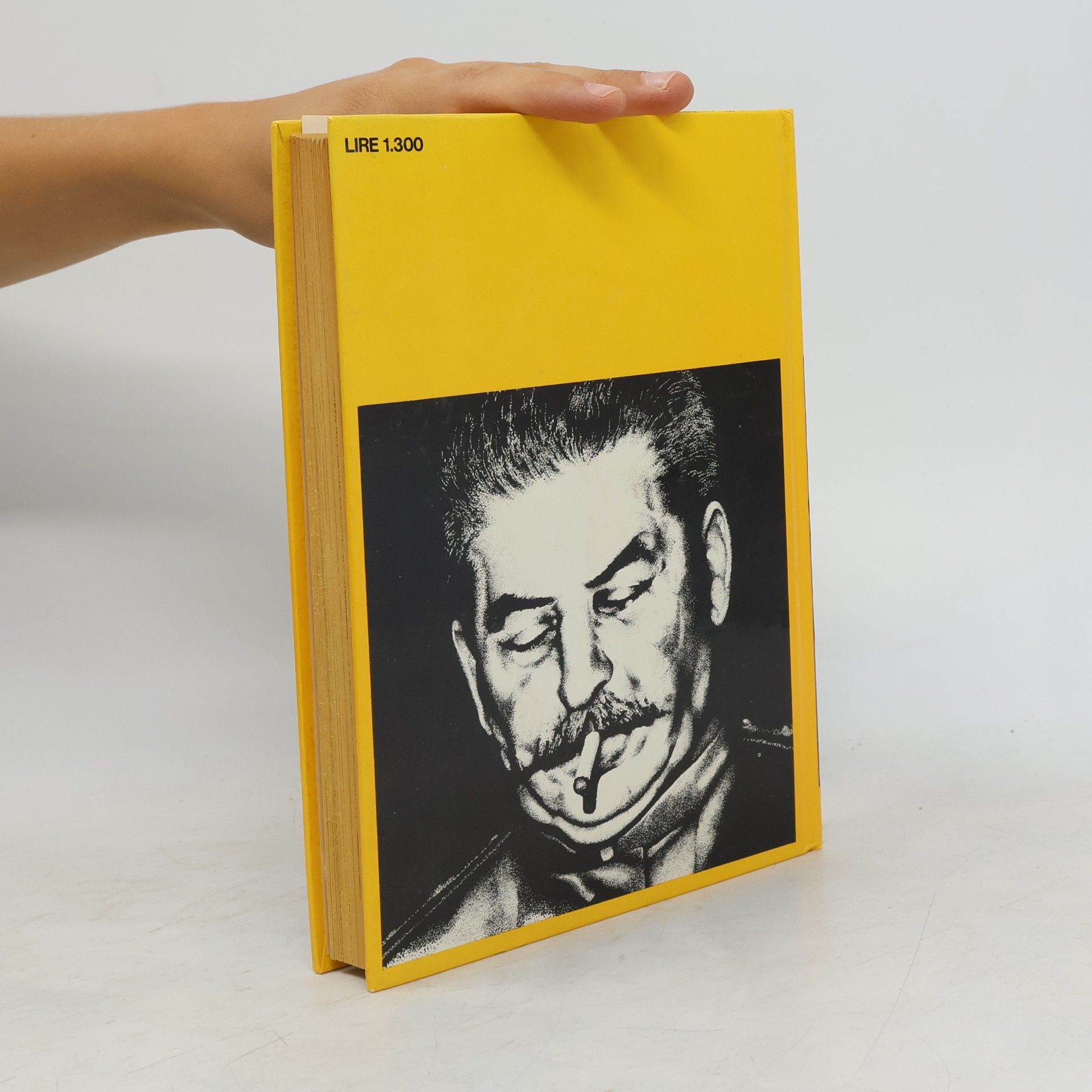 Collectif d'auteurs Pro e contro Stalin