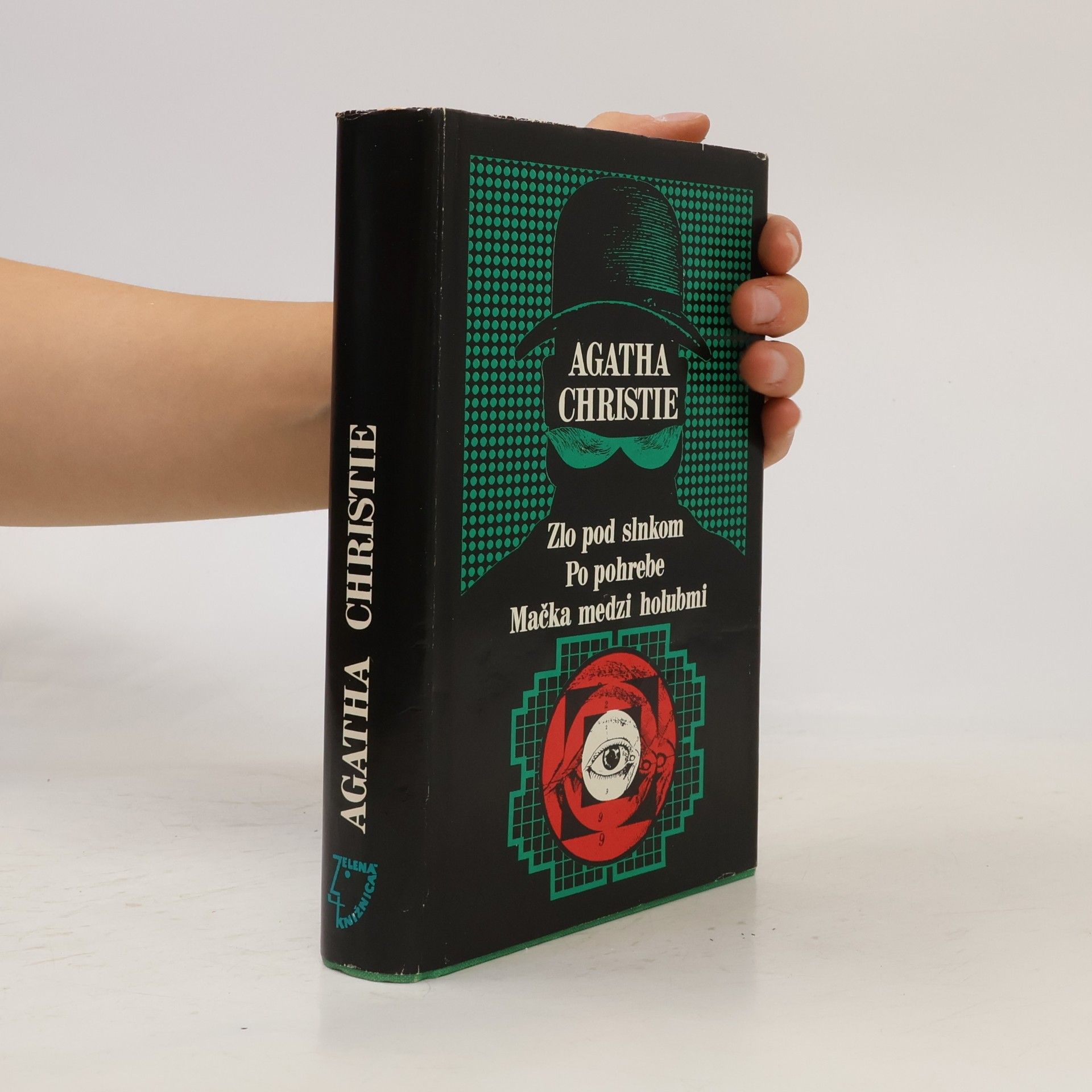Agatha Christie Zlo pod slnkom. Po pohrebe. Mačka medzi holubmi