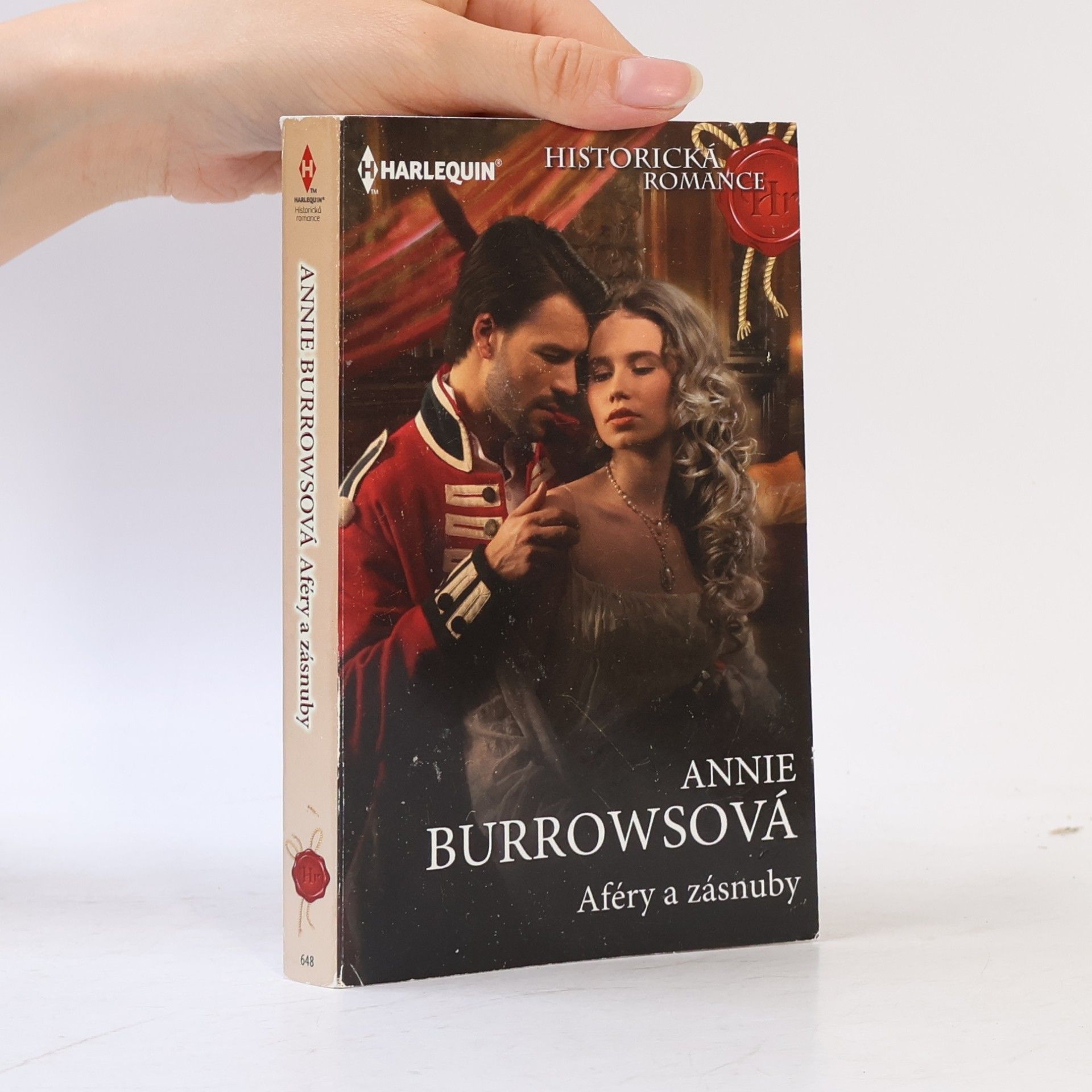 Annie Burrows Aféry a zásnuby