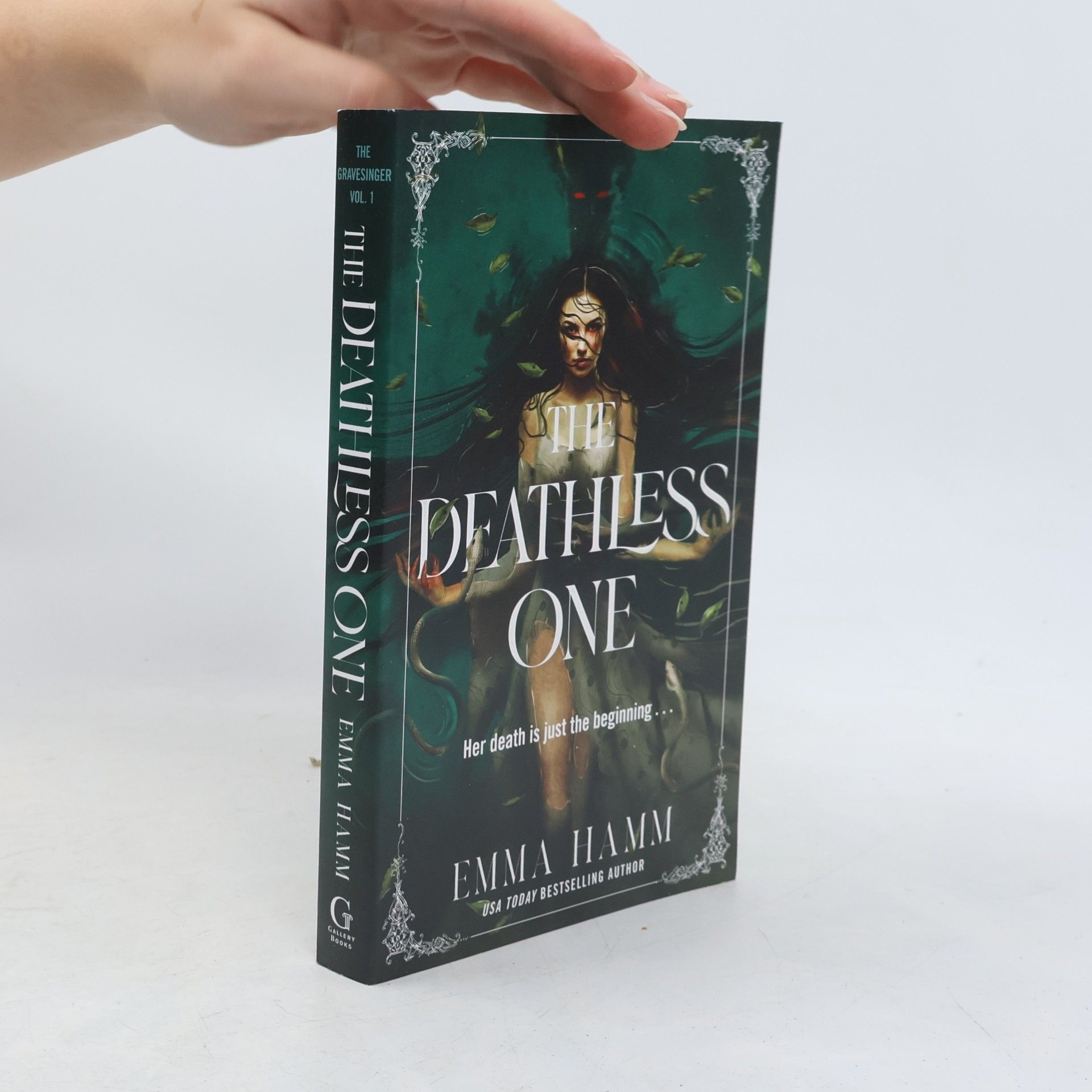 Emma Hamm The Gravesinger - 1: The Deathless One