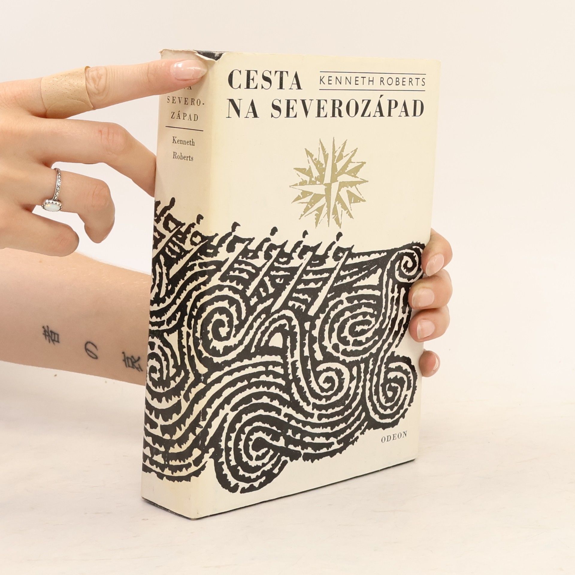 Kenneth Roberts Cesta na severozápad