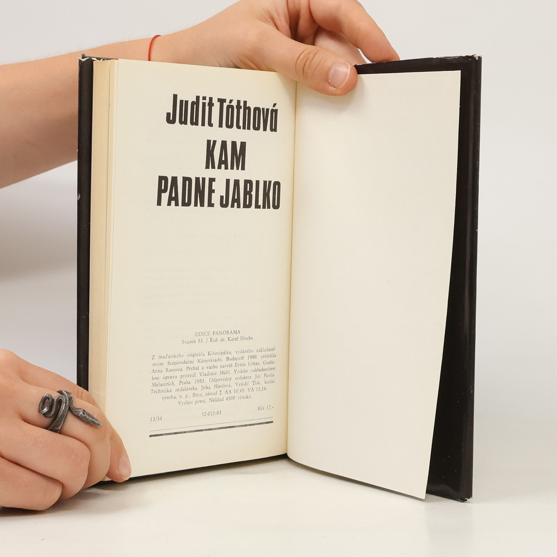 Judit Tóthová Kam padne jablko