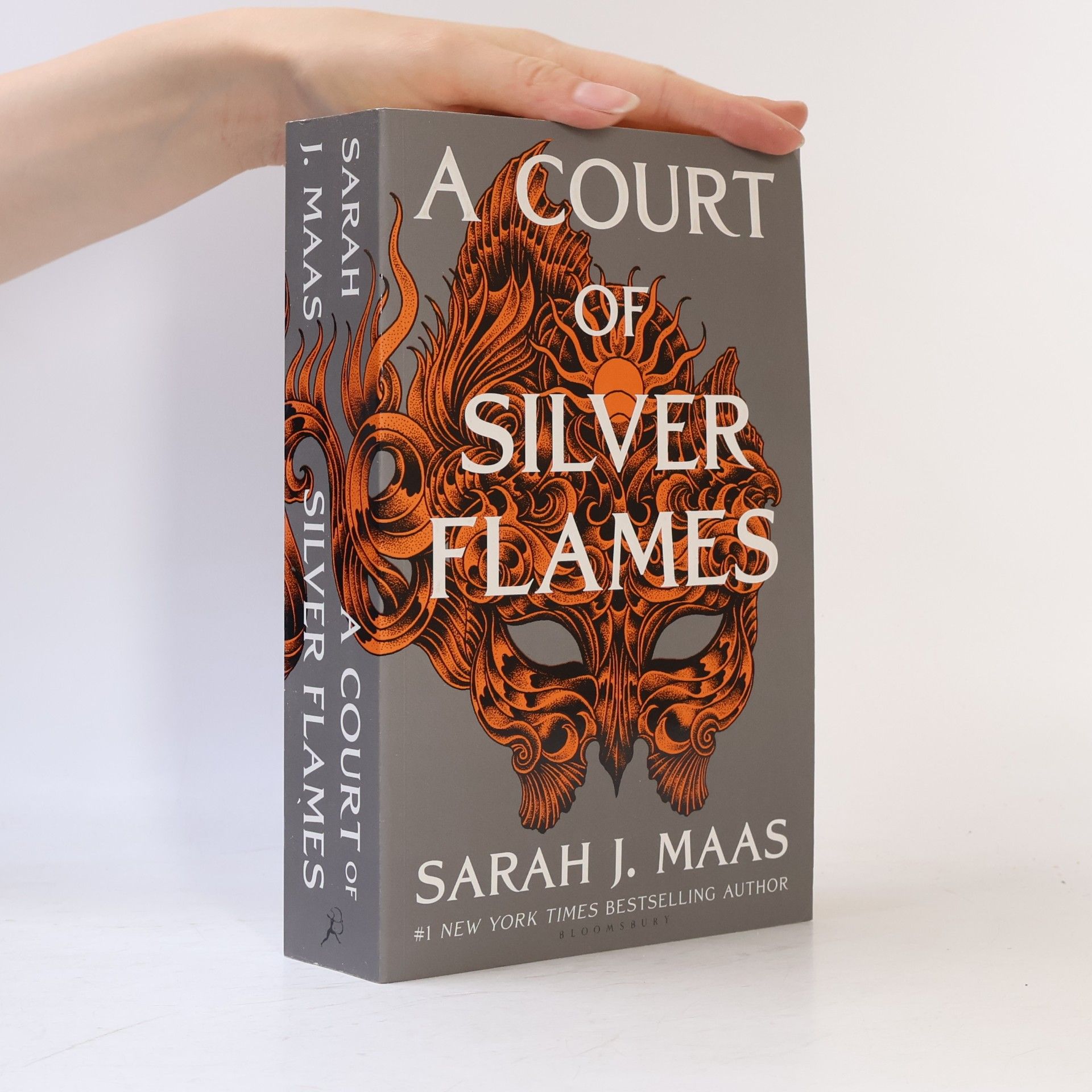Sarah J. Maas A Court of Silver Flames