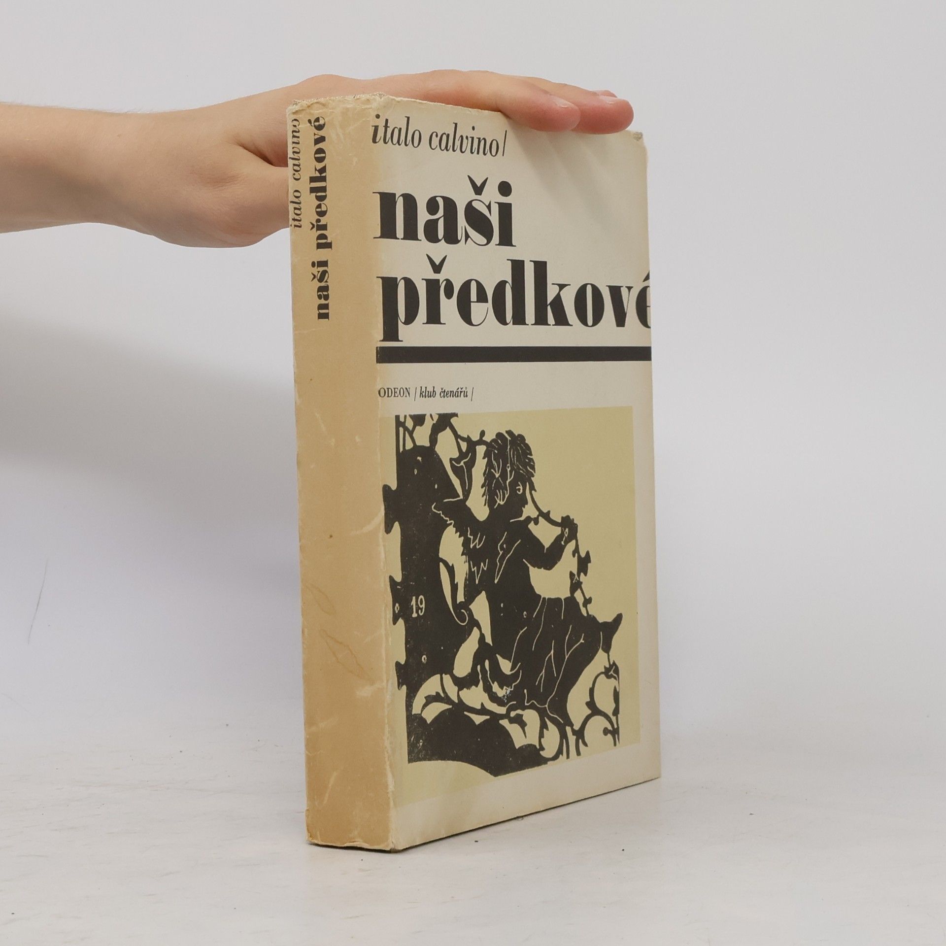 Italo Calvino Naši předkové