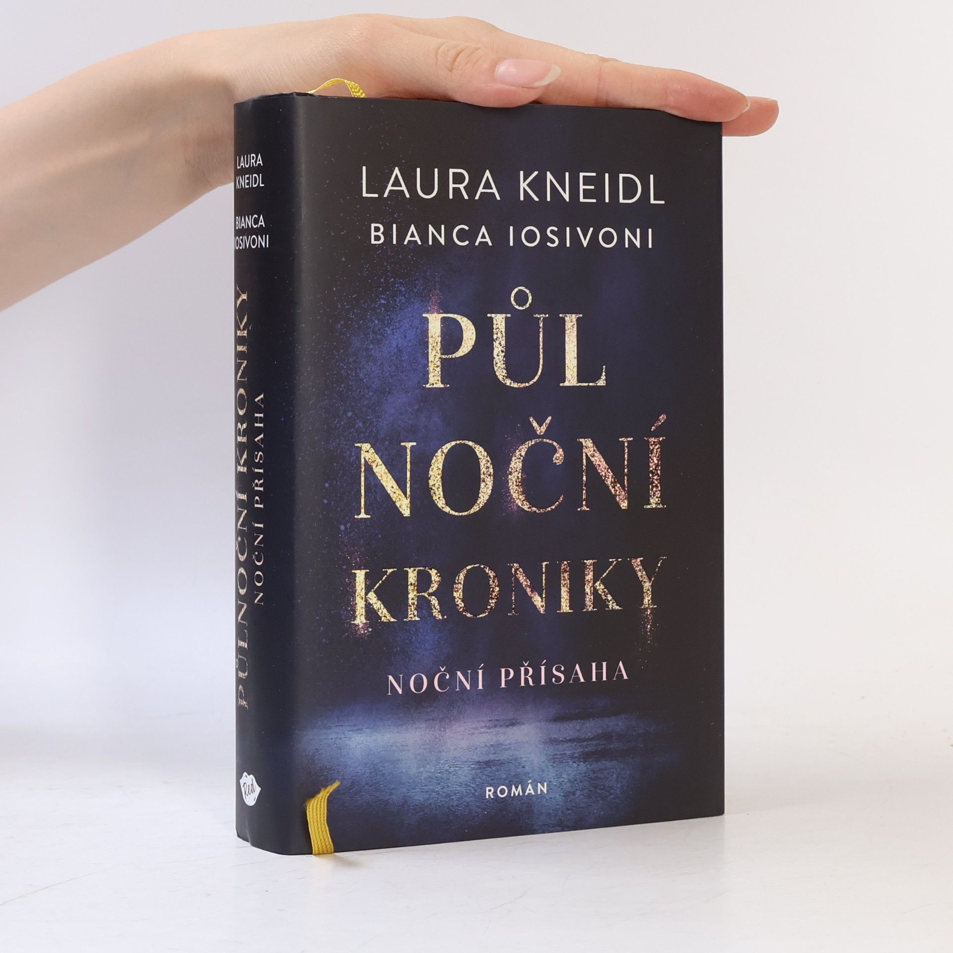 Bianca Iosivoni Půlnoční kroniky. Noční přísaha
