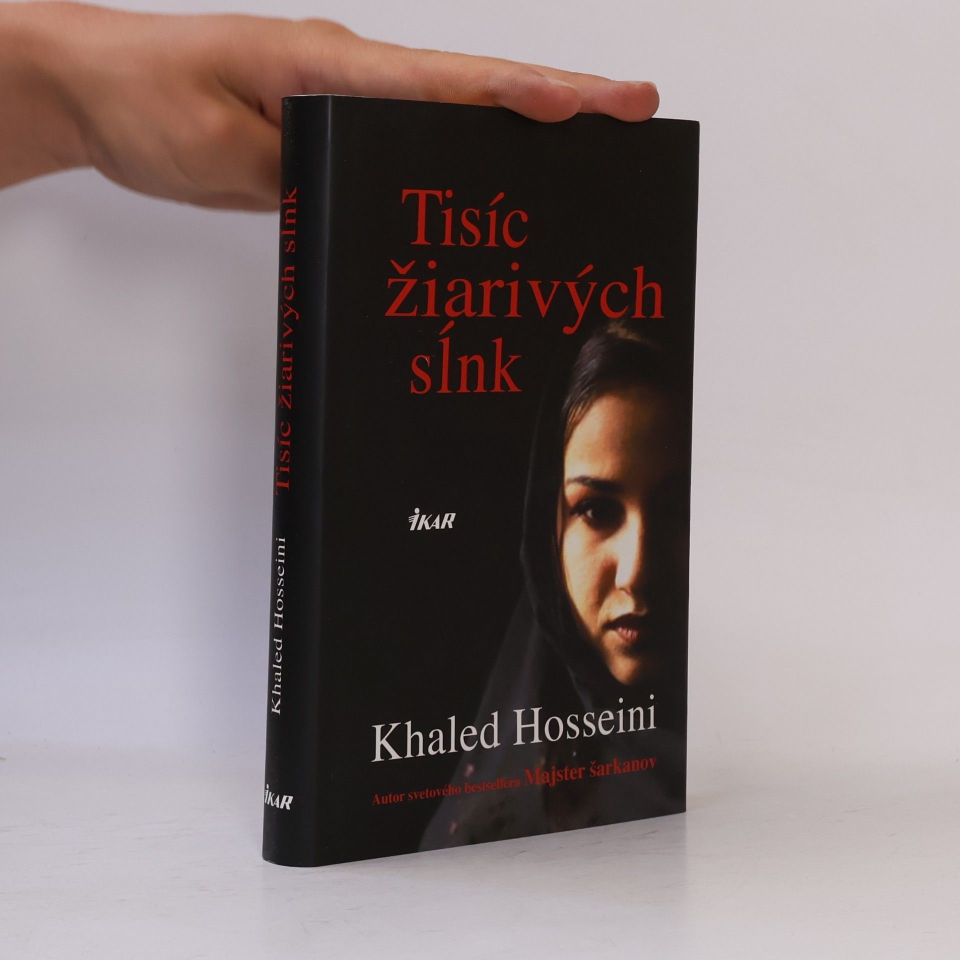 Khaled Hosseini Tisíc žiarivých sĺnk