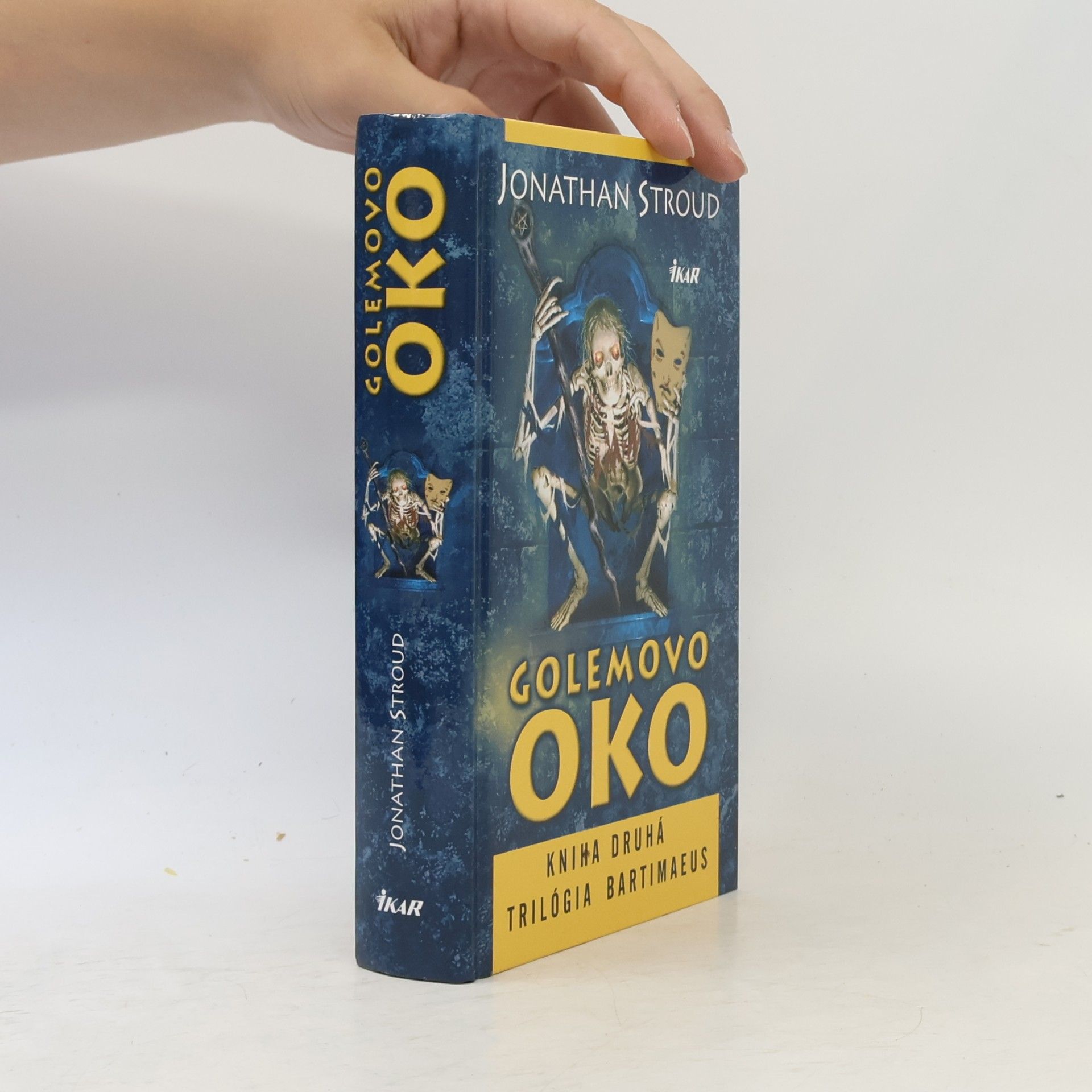 Jonathan Stroud Golemovo oko