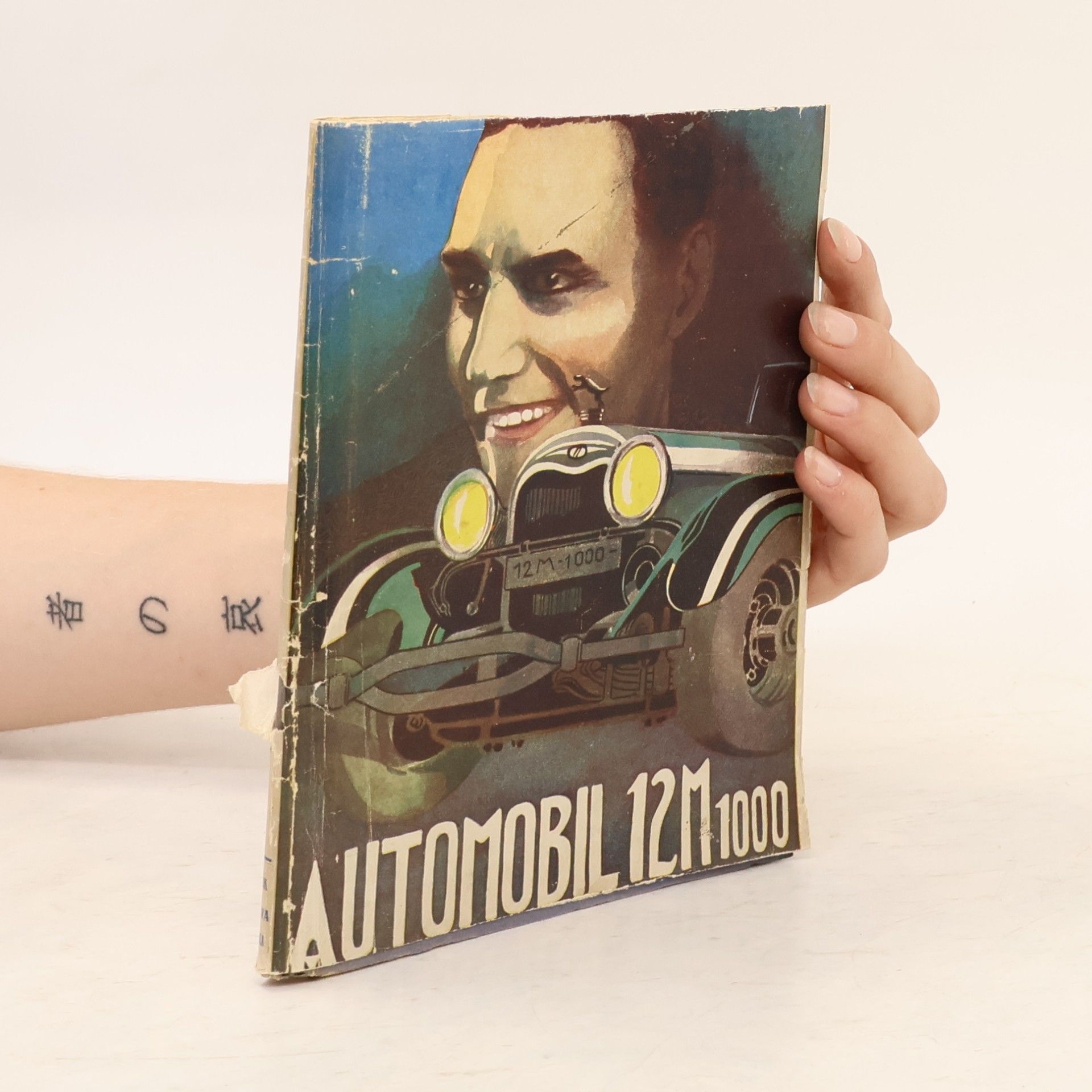 Automobil M 12 1000