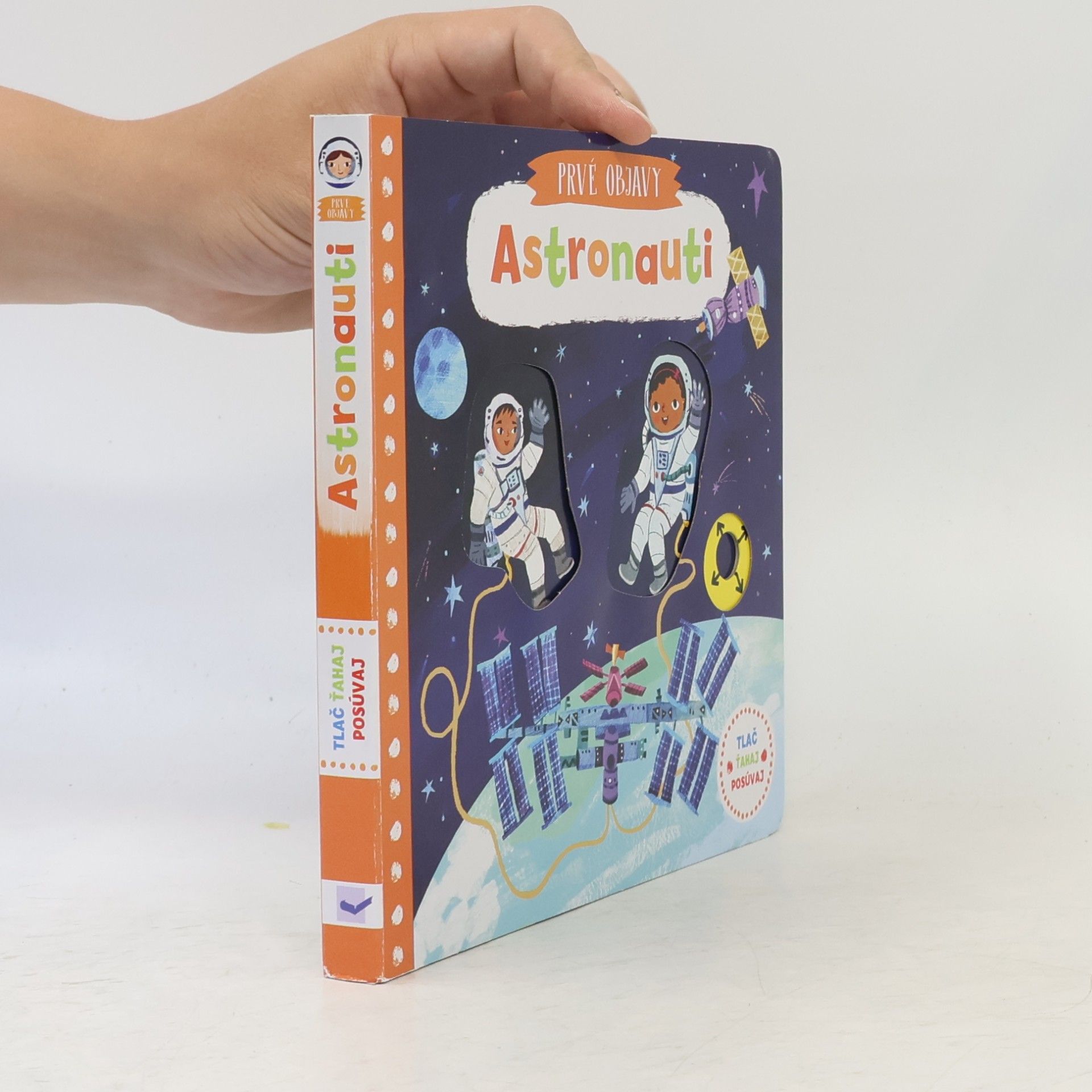 Kolektív autorov Astronauti