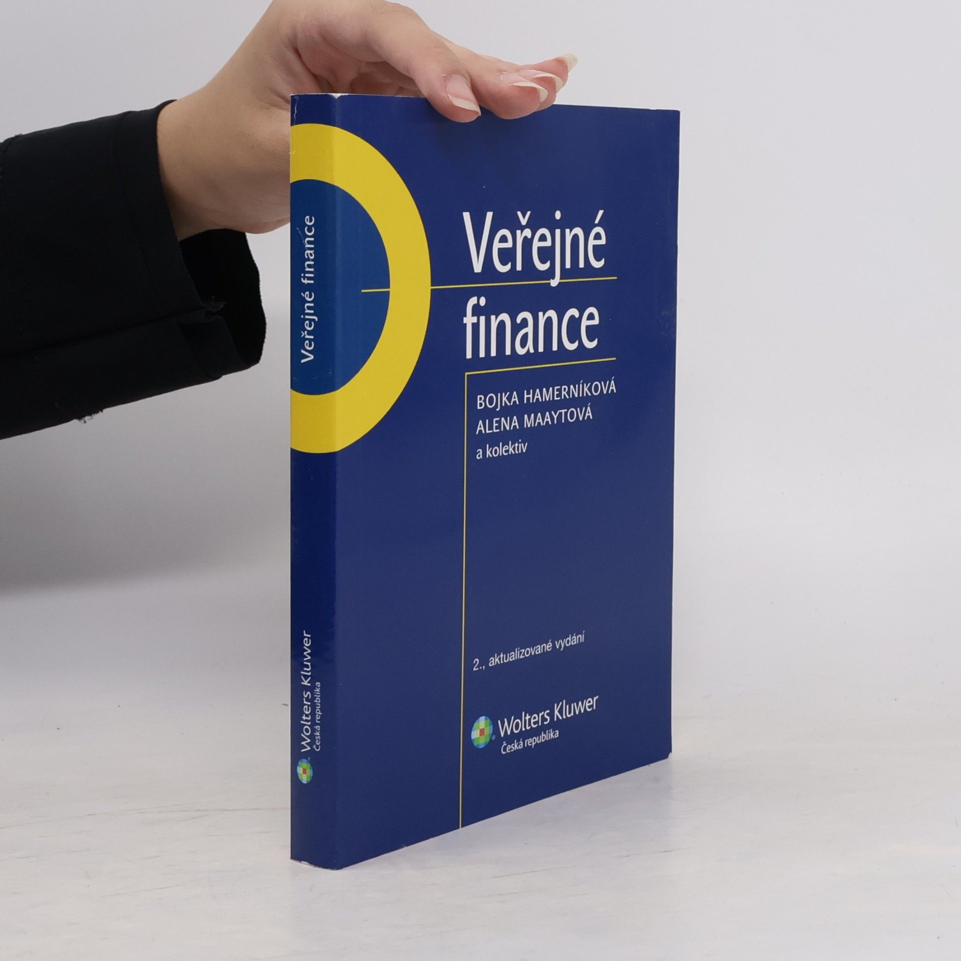 Autores varios Veřejné finance