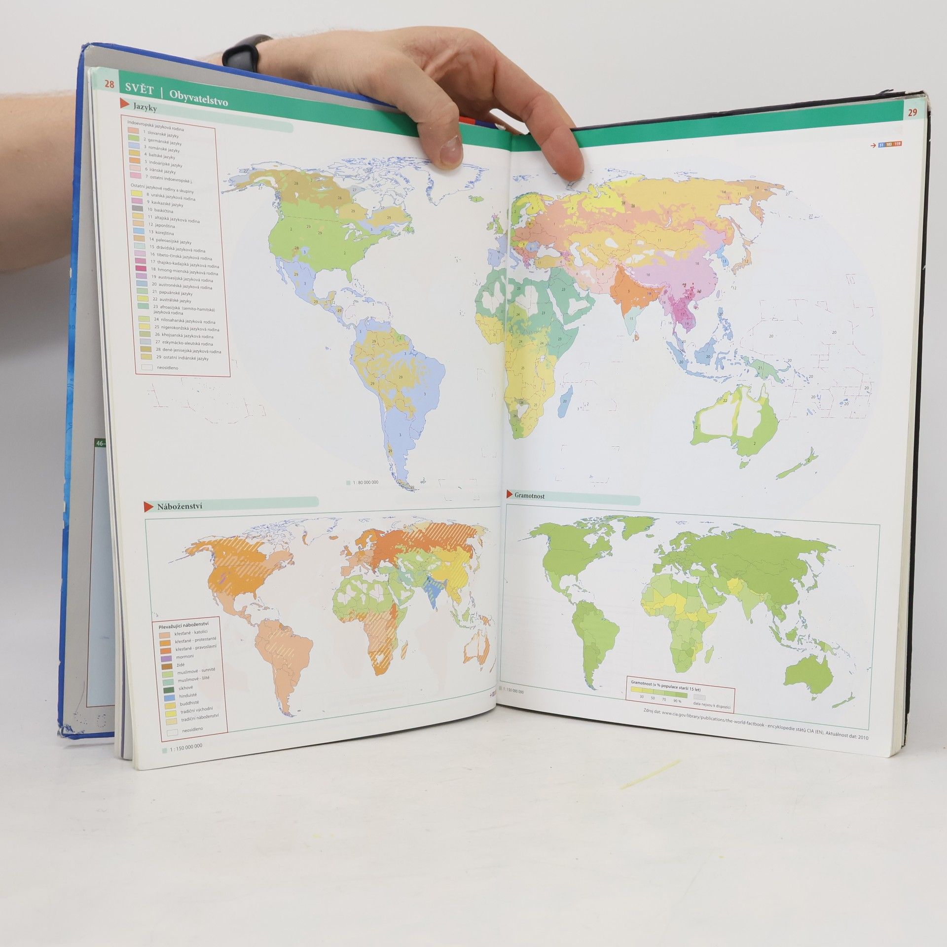 Collectif d'auteurs Školní atlas světa