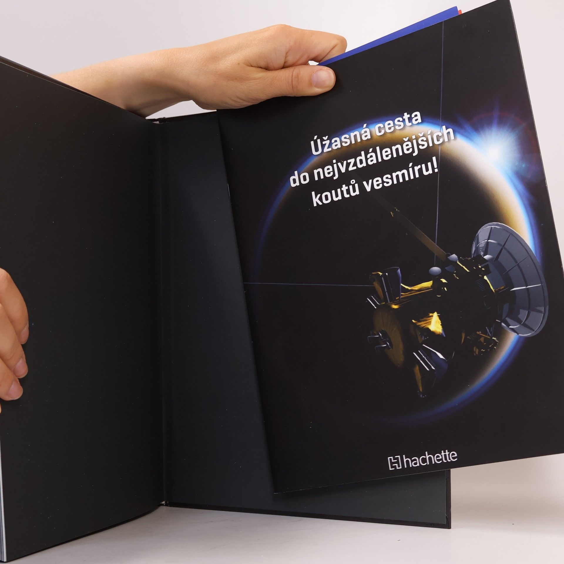 Various authors Atlas Vesmíru 1. Sluneční soustava