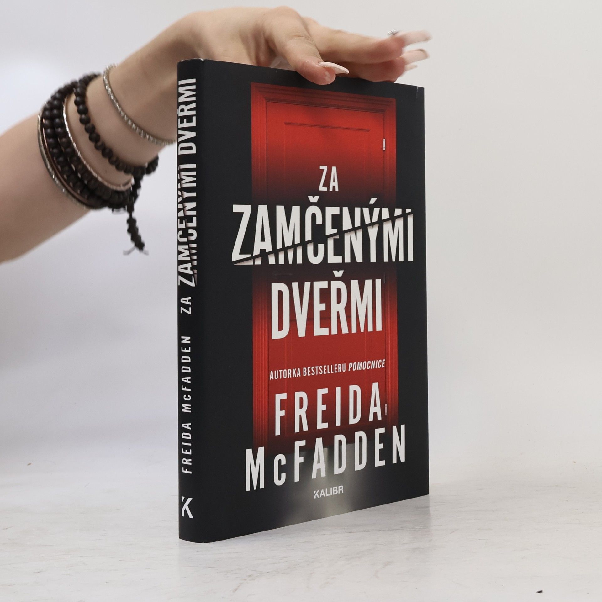 Freida McFaddenová Za zamčenými dveřmi