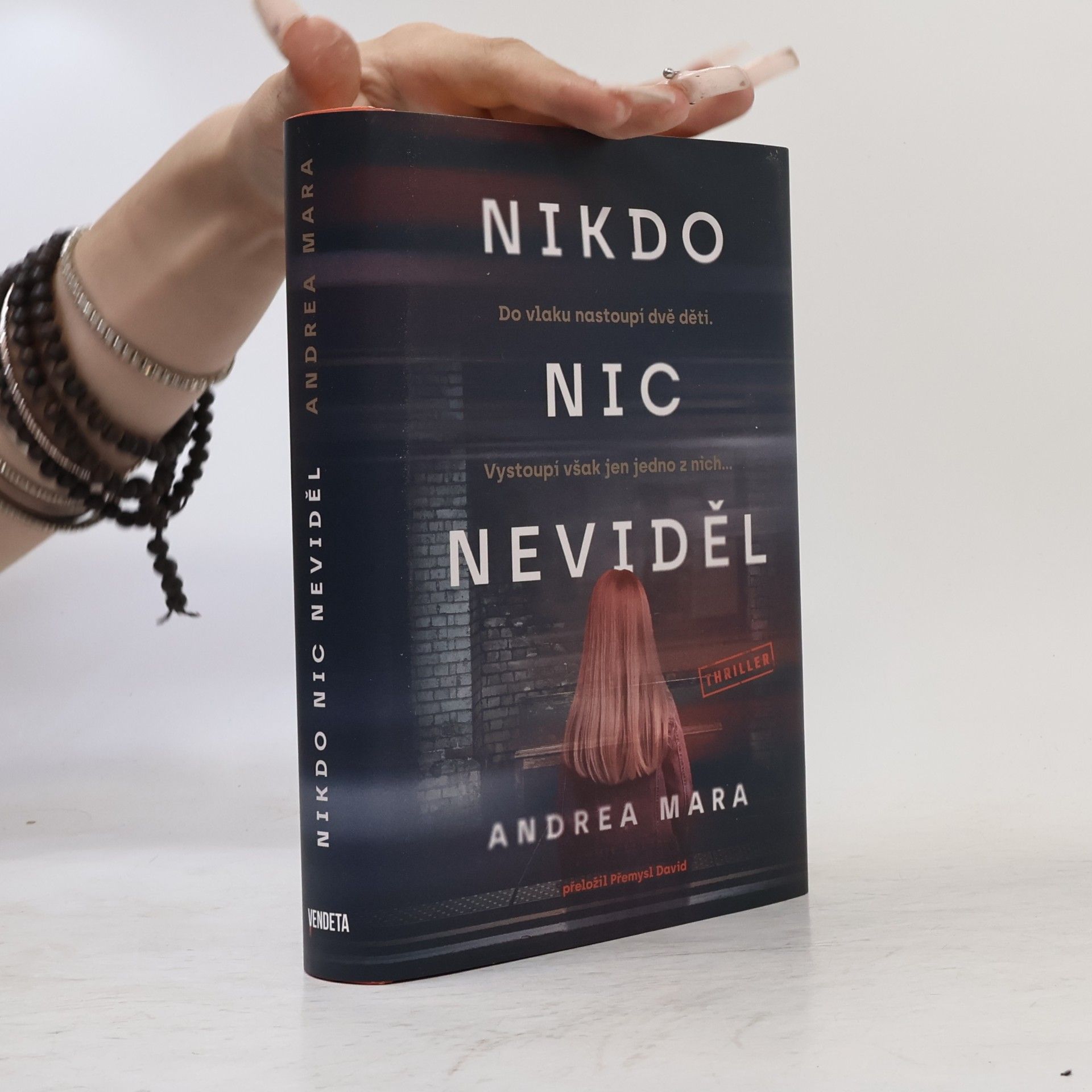 Andrea Mara Nikdo nic neviděl